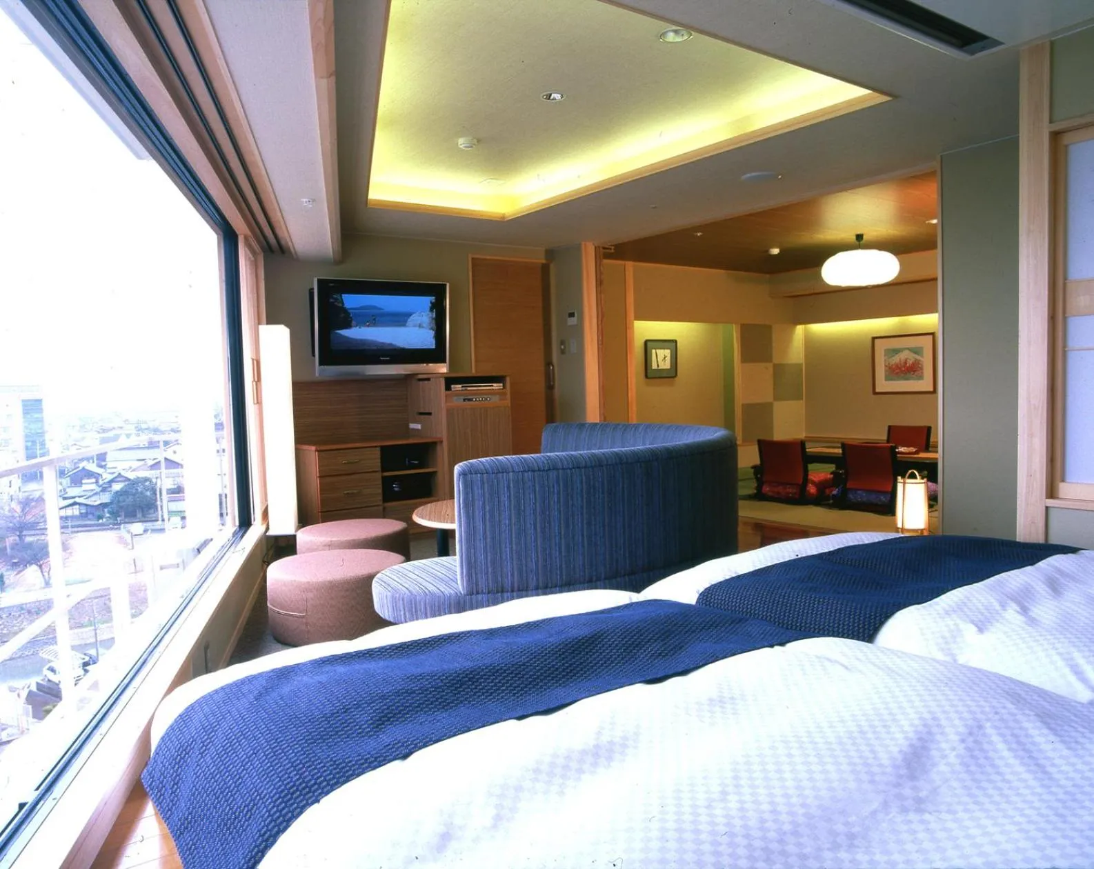 Photo of the whole room, Bed in Yumoto Konpira Onsen Hananoyu Kobaitei