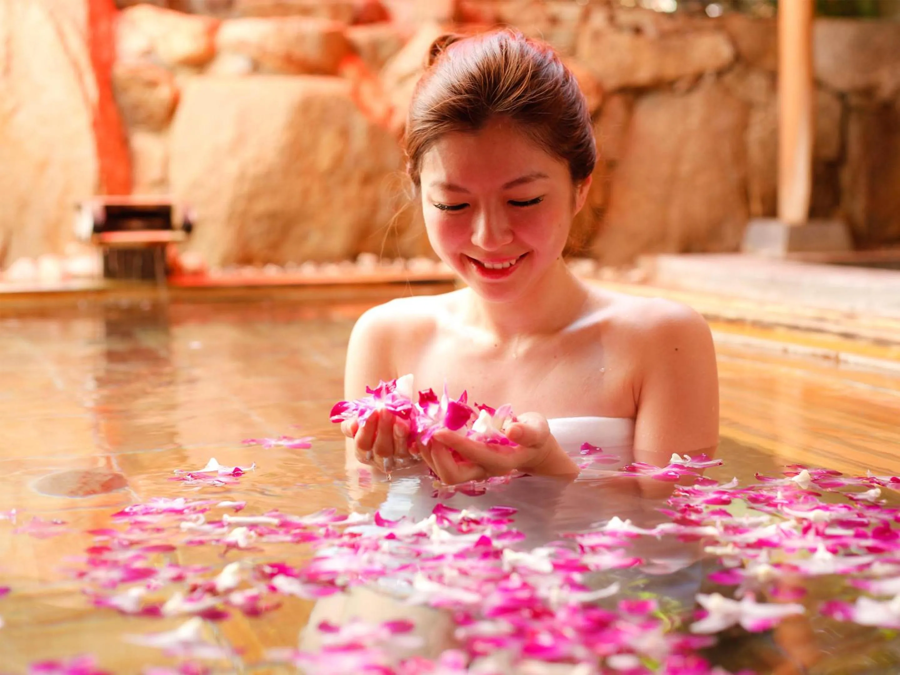 Hot Spring Bath in Yumoto Konpira Onsen Hananoyu Kobaitei