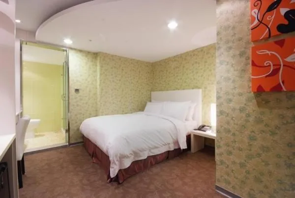 Bed in Hotel Leisure 台中輕行旅