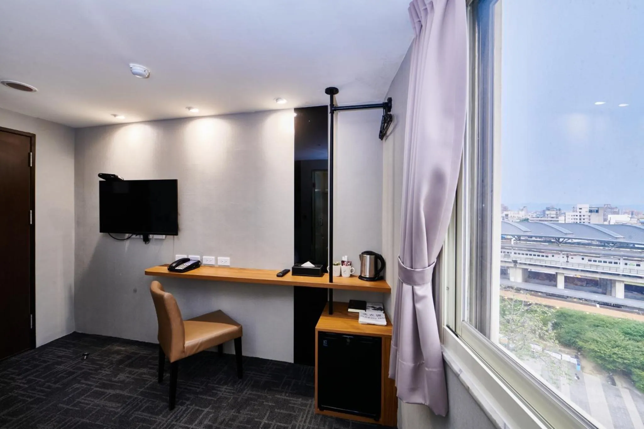 TV and multimedia in Hotel Leisure 台中輕行旅