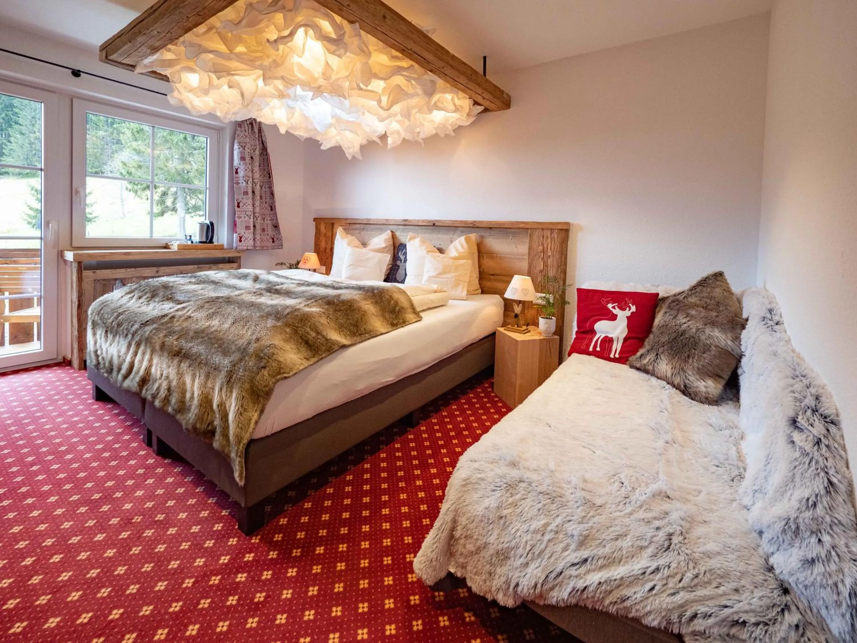 View (from property/room), Bed in Hotel & Restaurant Grüner Baum - Die Grüne Oase Am Feldberg