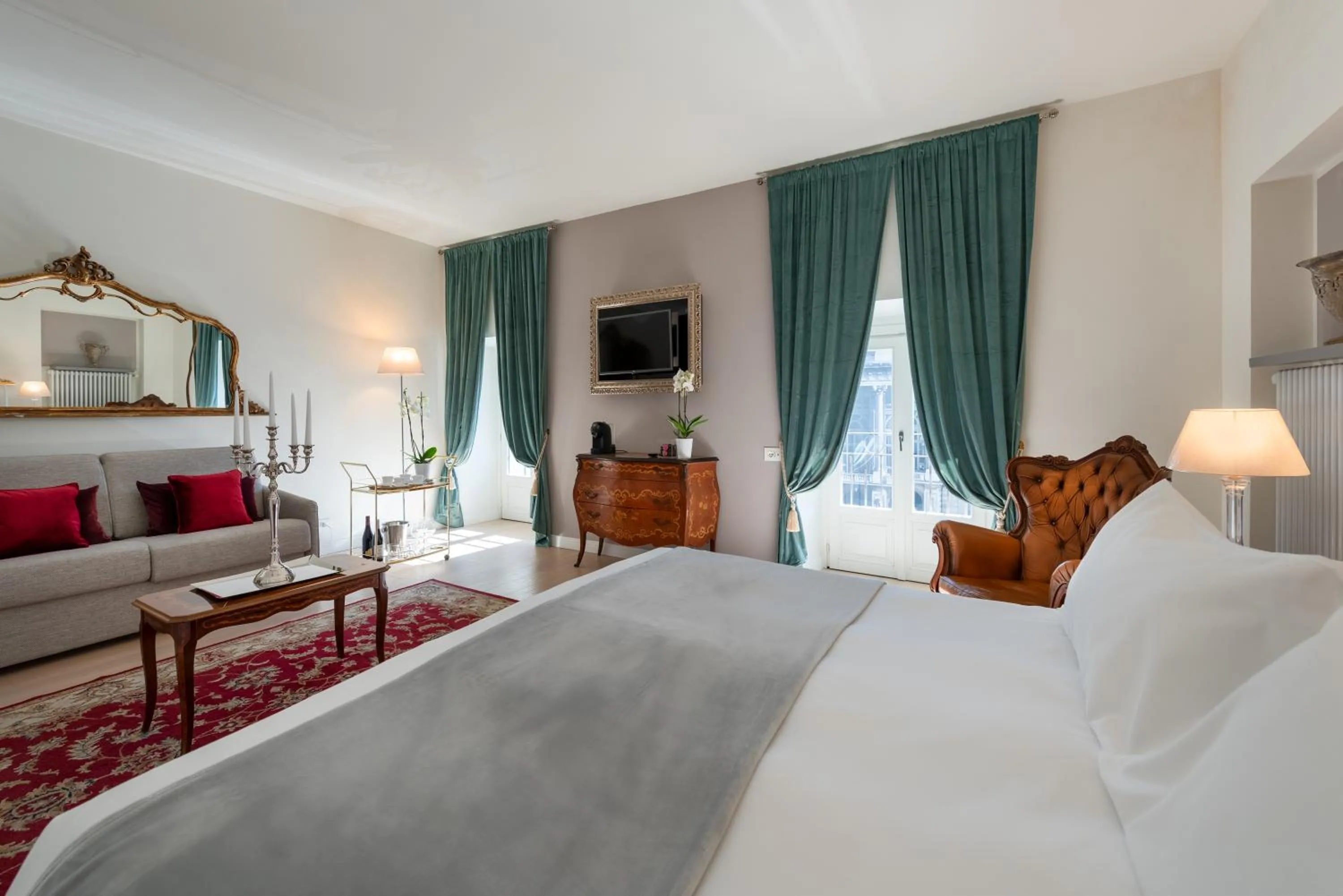 Seating area, Bed in Corte Realdi Luxury Rooms Torino