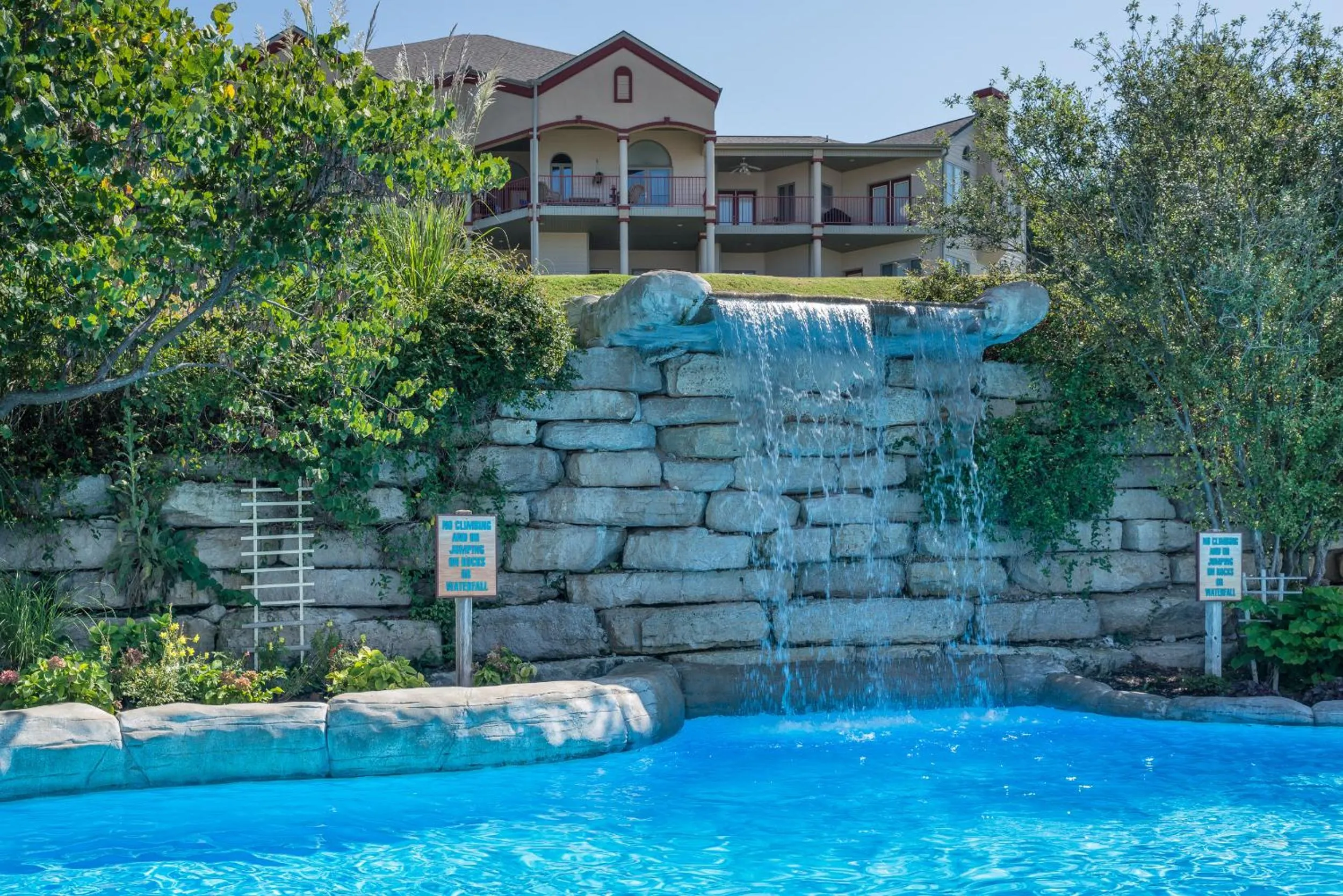 Swimming pool in Westgate Branson Lakes Resort