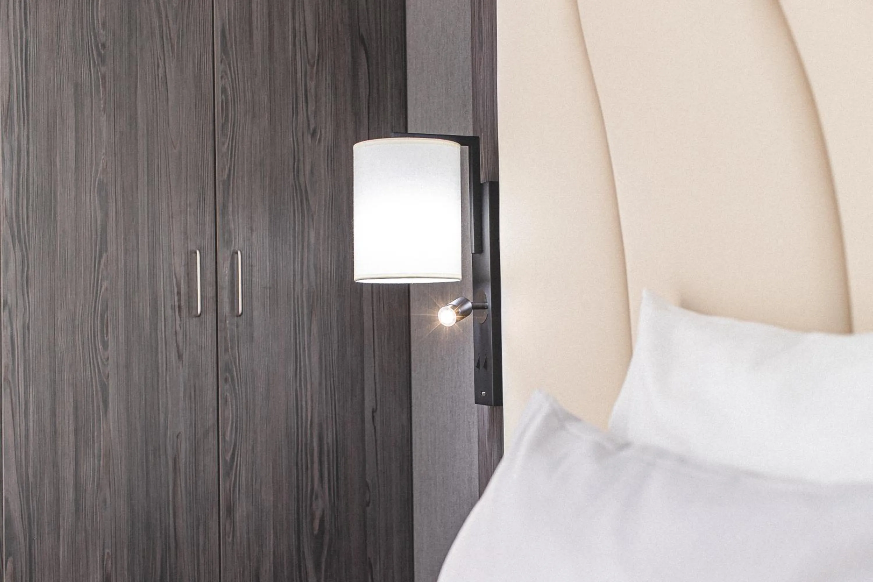 Photo of the whole room, Bed in Best Western Plaza Hotel Mannheim