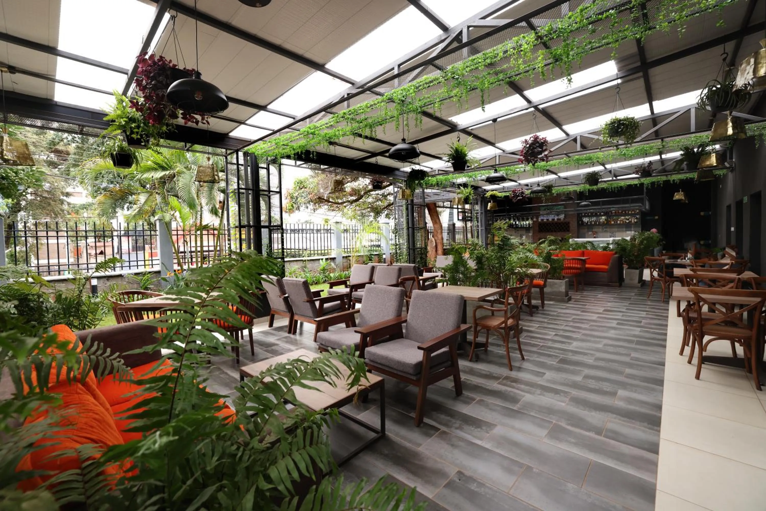 Restaurant/places to eat in PrideInn Westlands Luxury Boutique Hotel