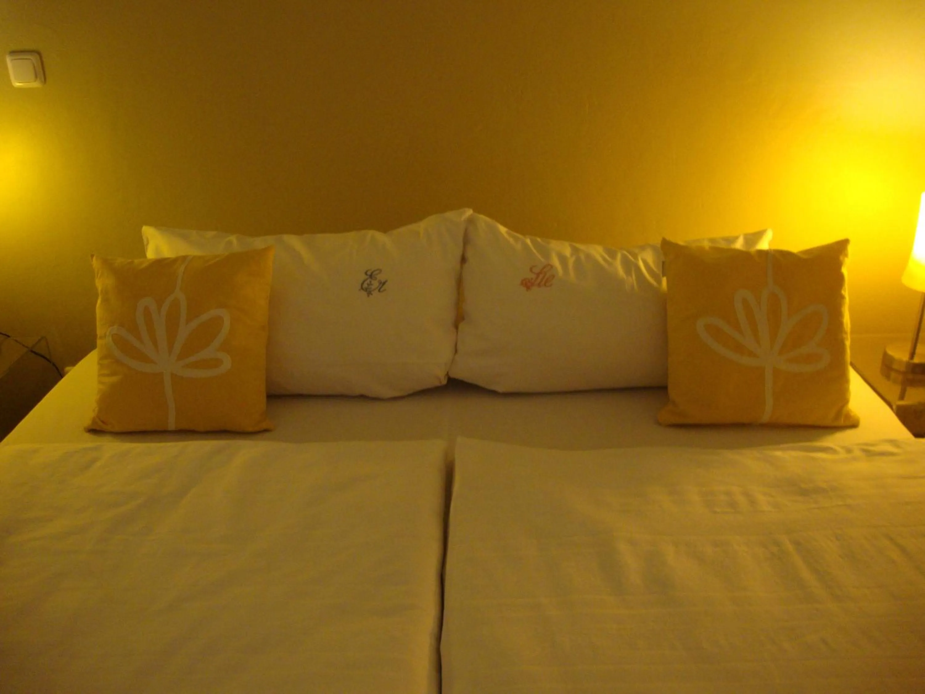 Bed in Art Apartments