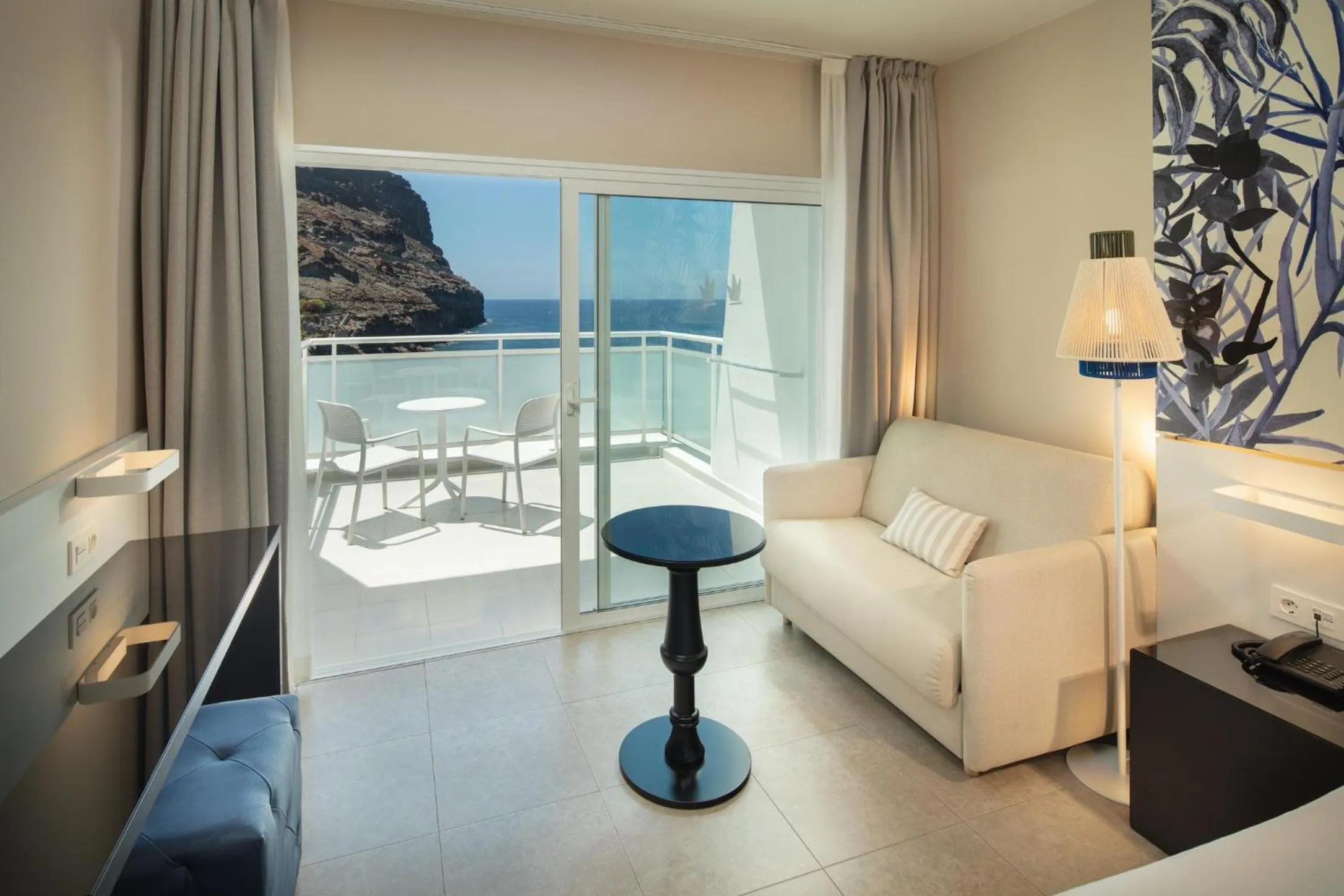 Photo of the whole room in Princess Taurito