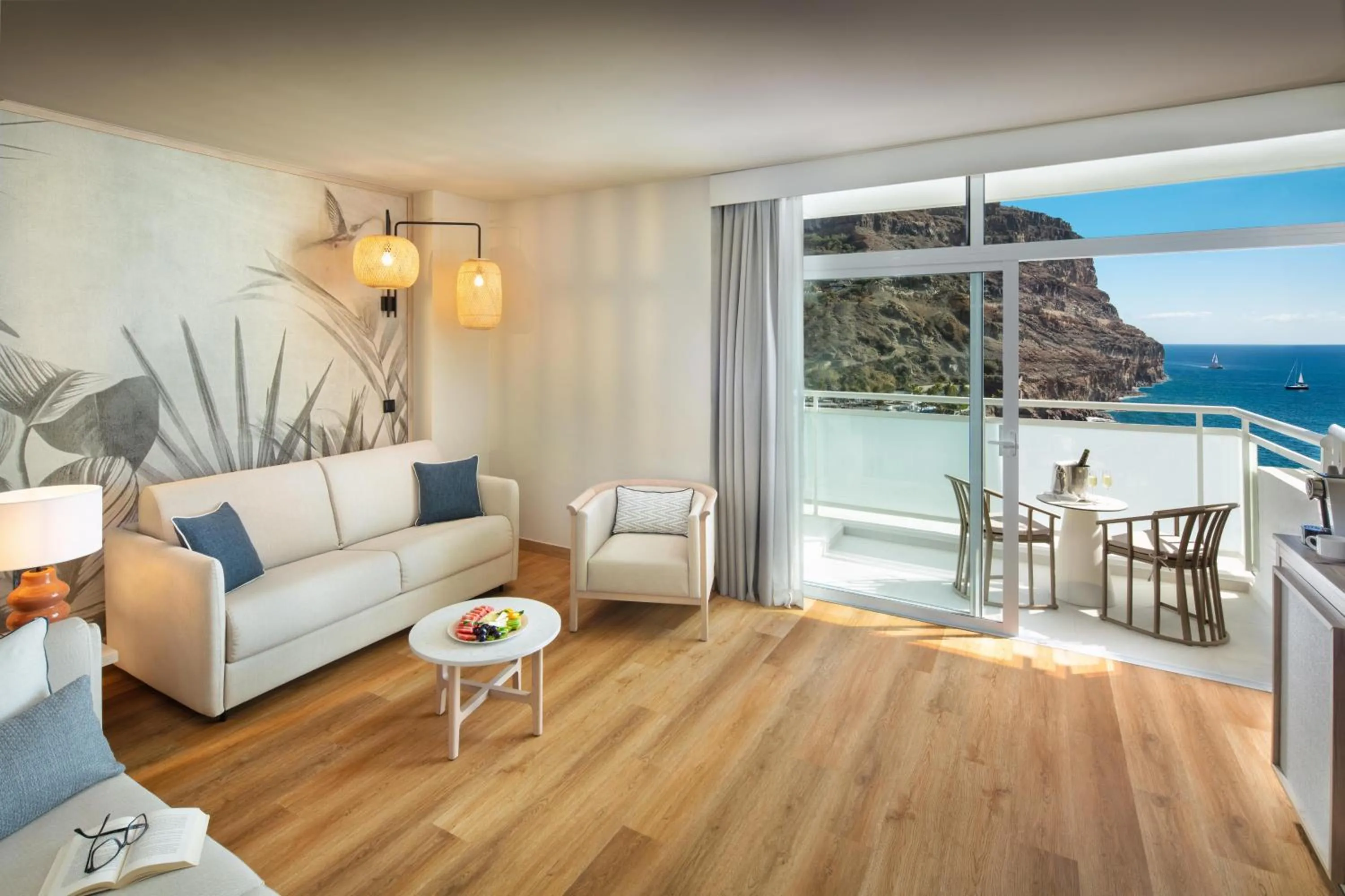 Photo of the whole room in Princess Taurito