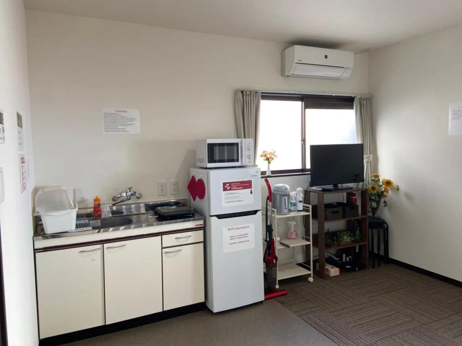 Kitchen or kitchenette in Guest House Shine Bright