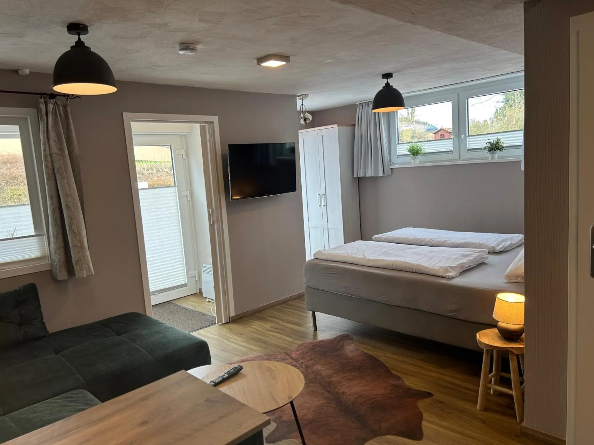Photo of the whole room, Bed in Löwenstein Ferienwohnungen