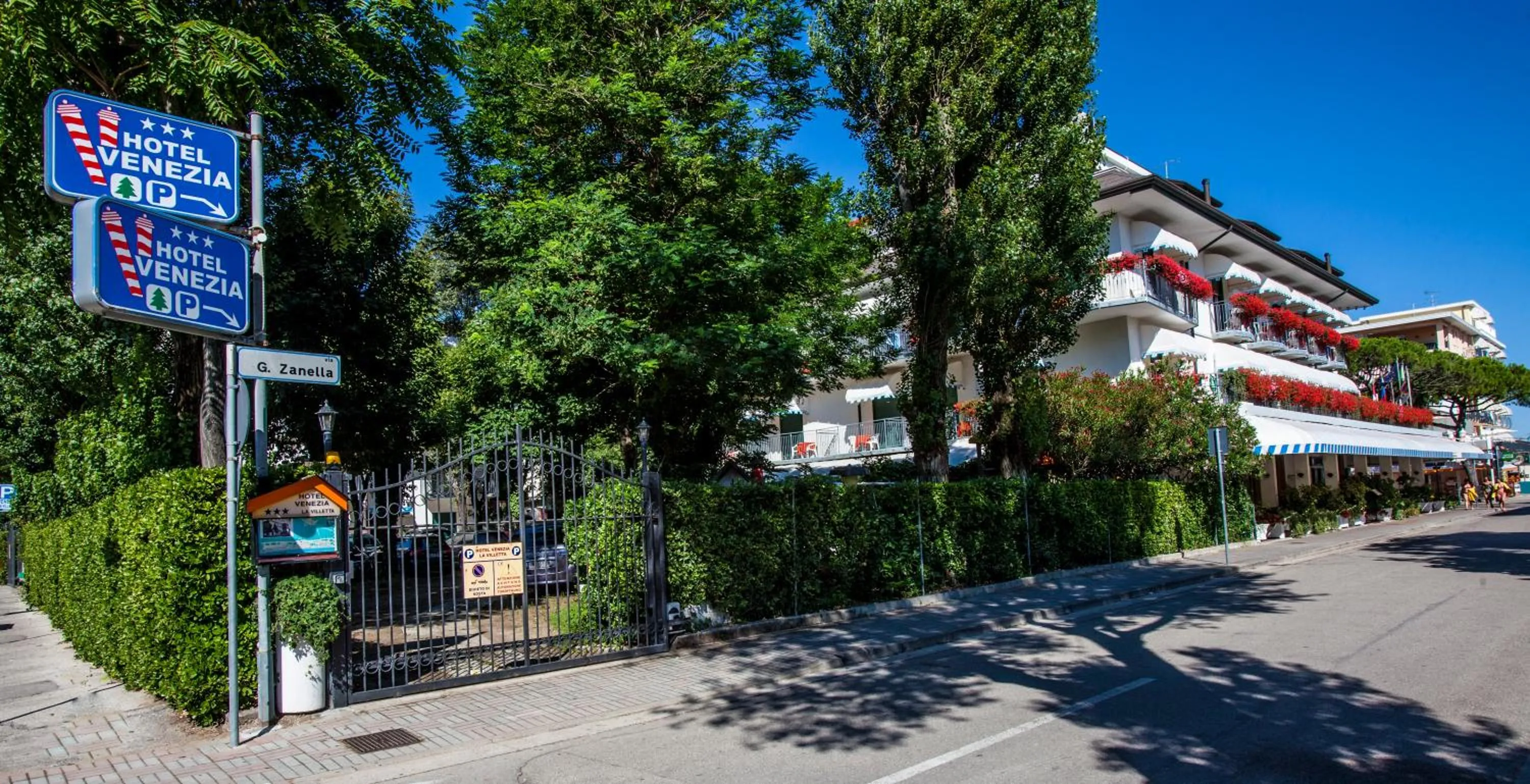 Facade/entrance in Hotel Venezia e la Villetta