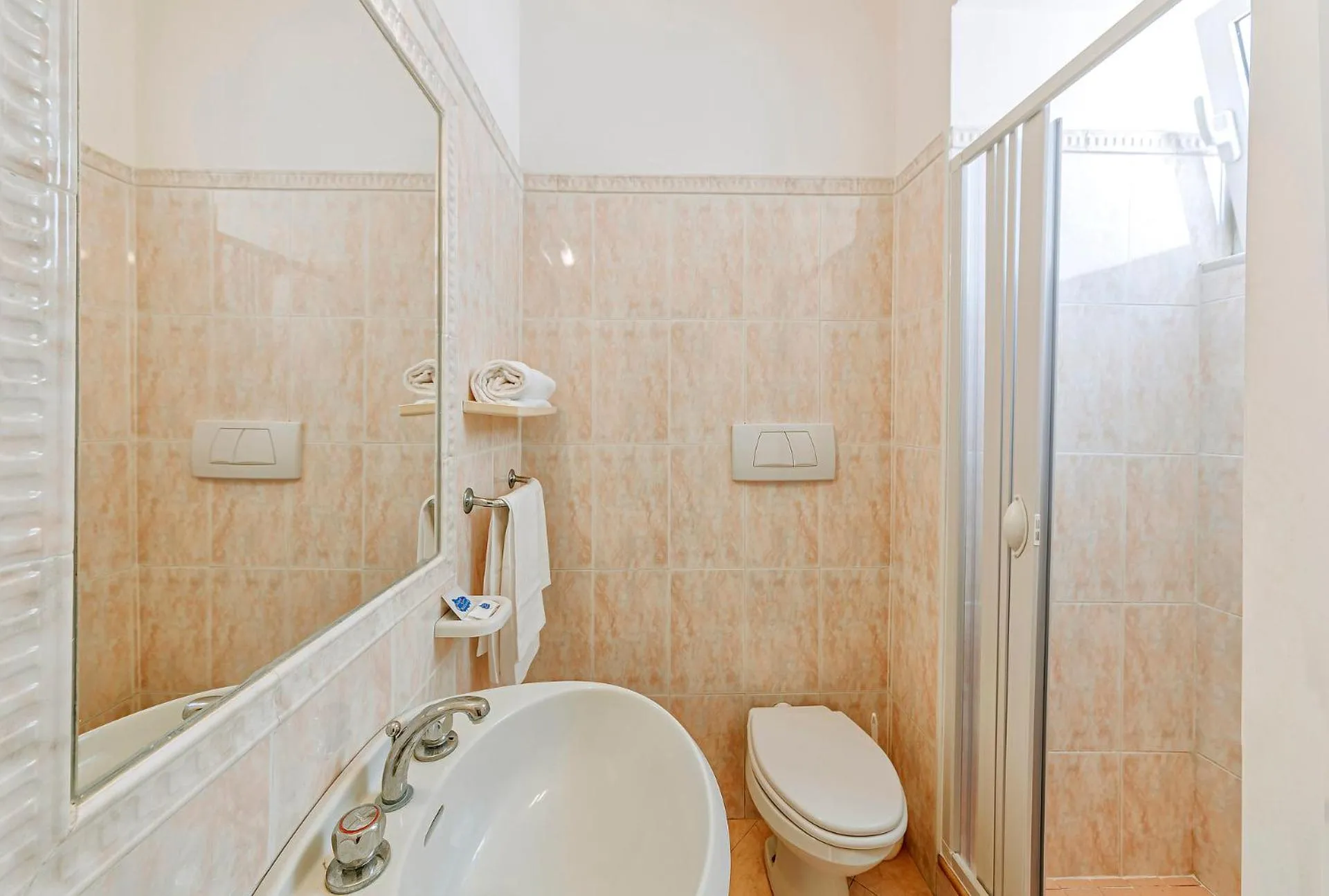 Bathroom in Hotel Bagnitiello