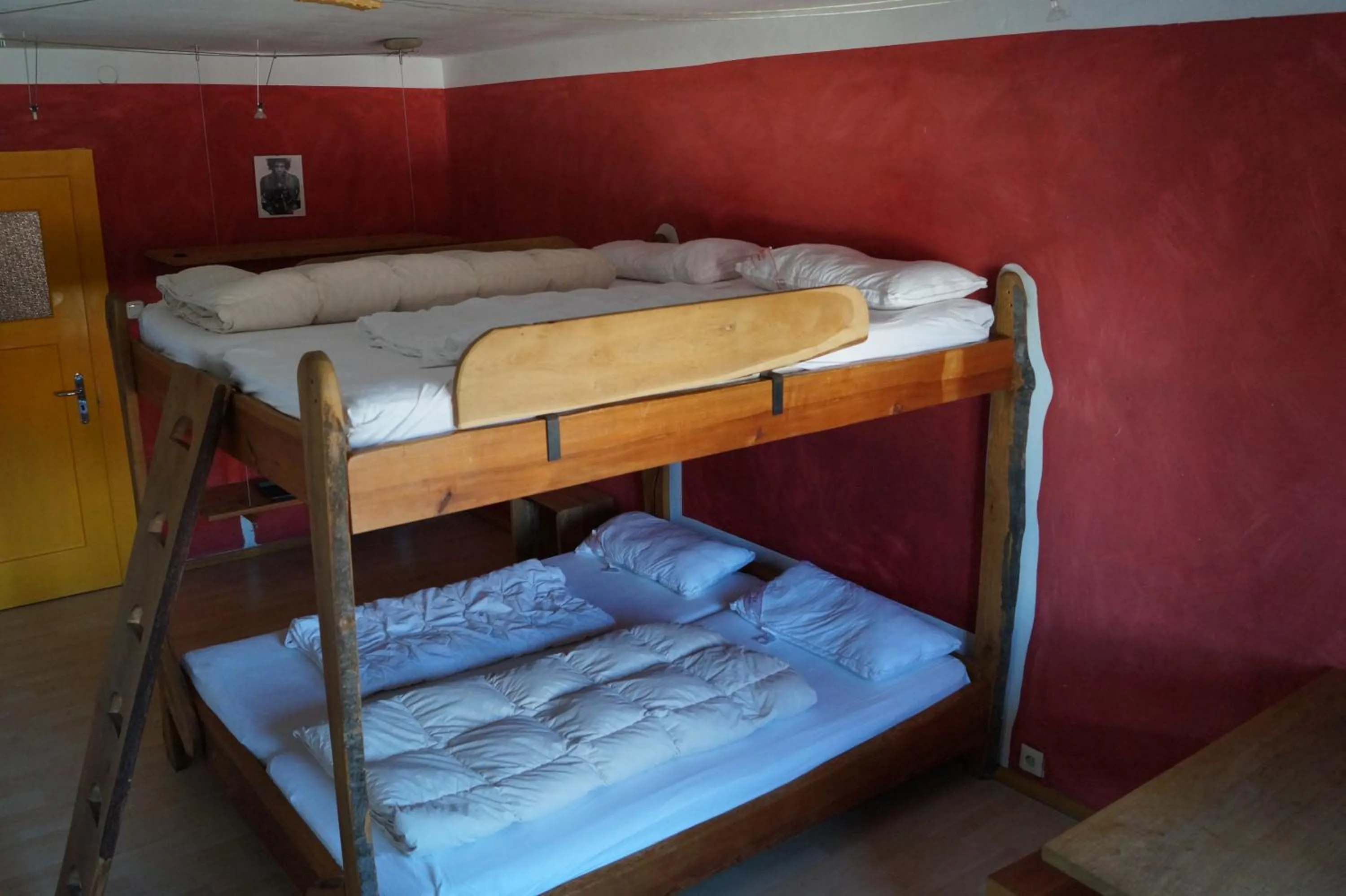 bunk bed, Bed in Schiff Bihlerdorf - Hostel