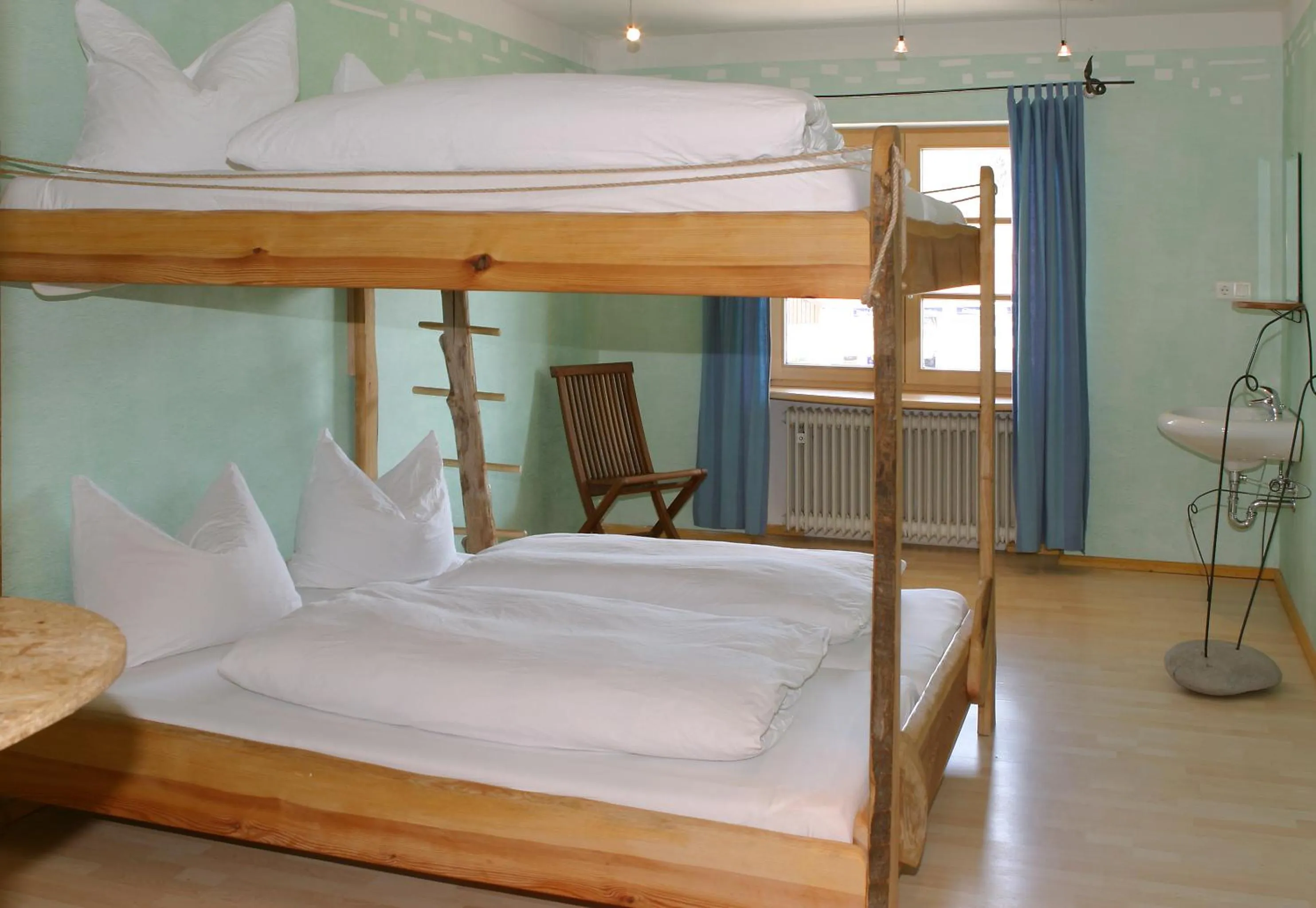 Bed in Schiff Bihlerdorf - Hostel
