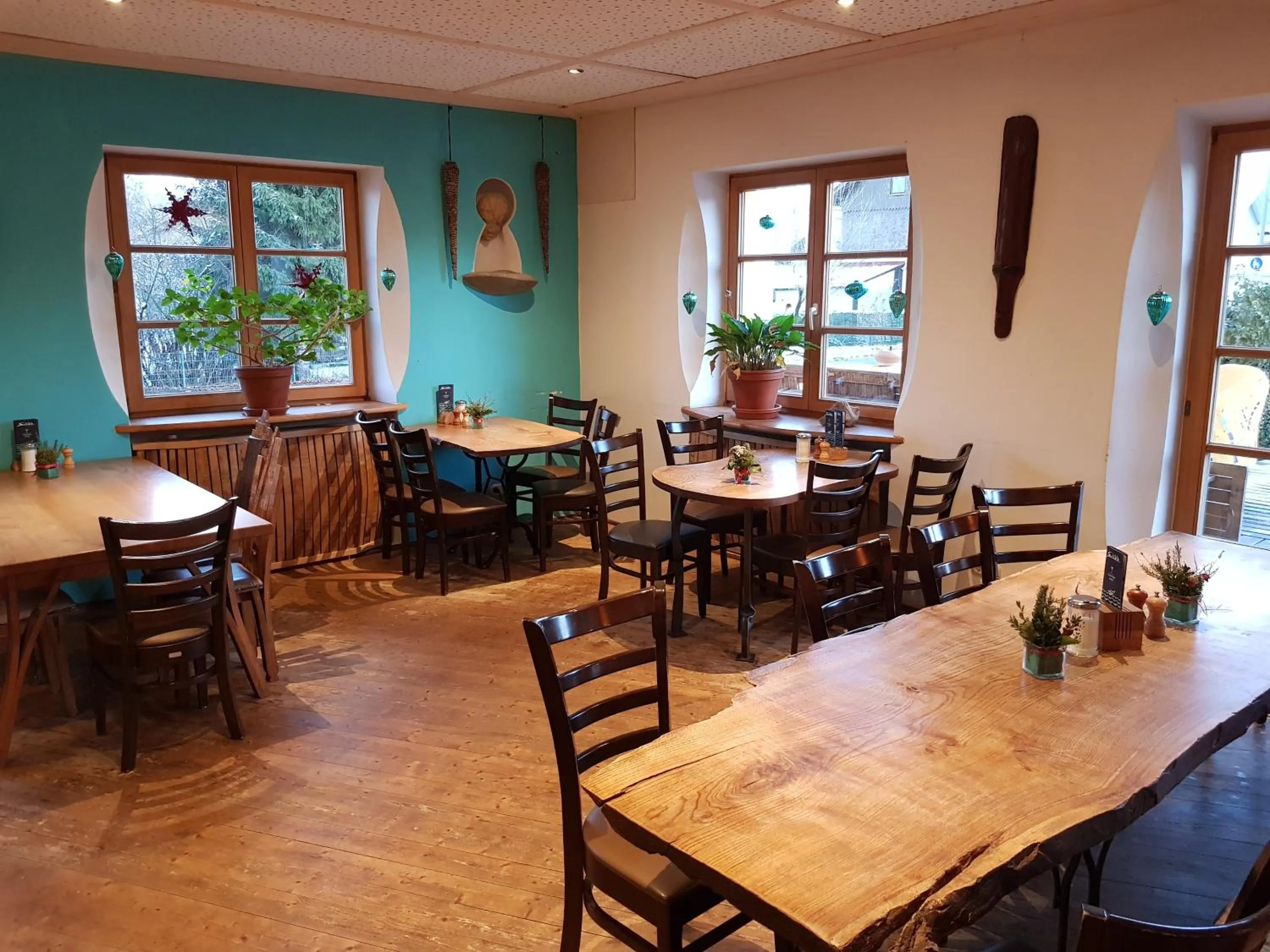 Restaurant/places to eat in Schiff Bihlerdorf - Hostel