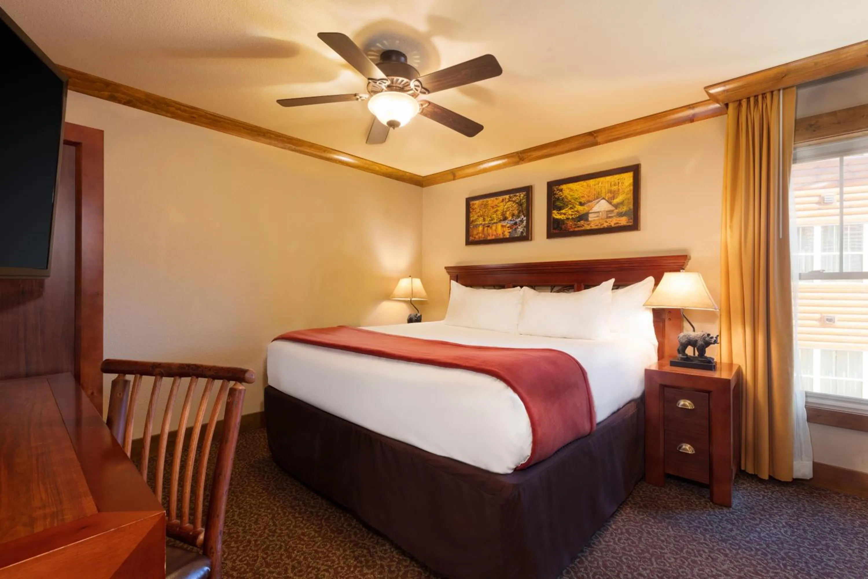 Bed in Westgate Smoky Mountain Resort & Spa