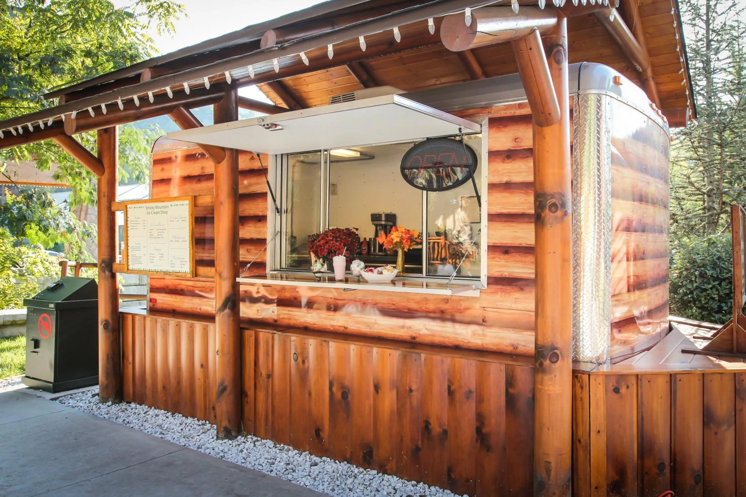 On-site shops in Westgate Smoky Mountain Resort & Spa