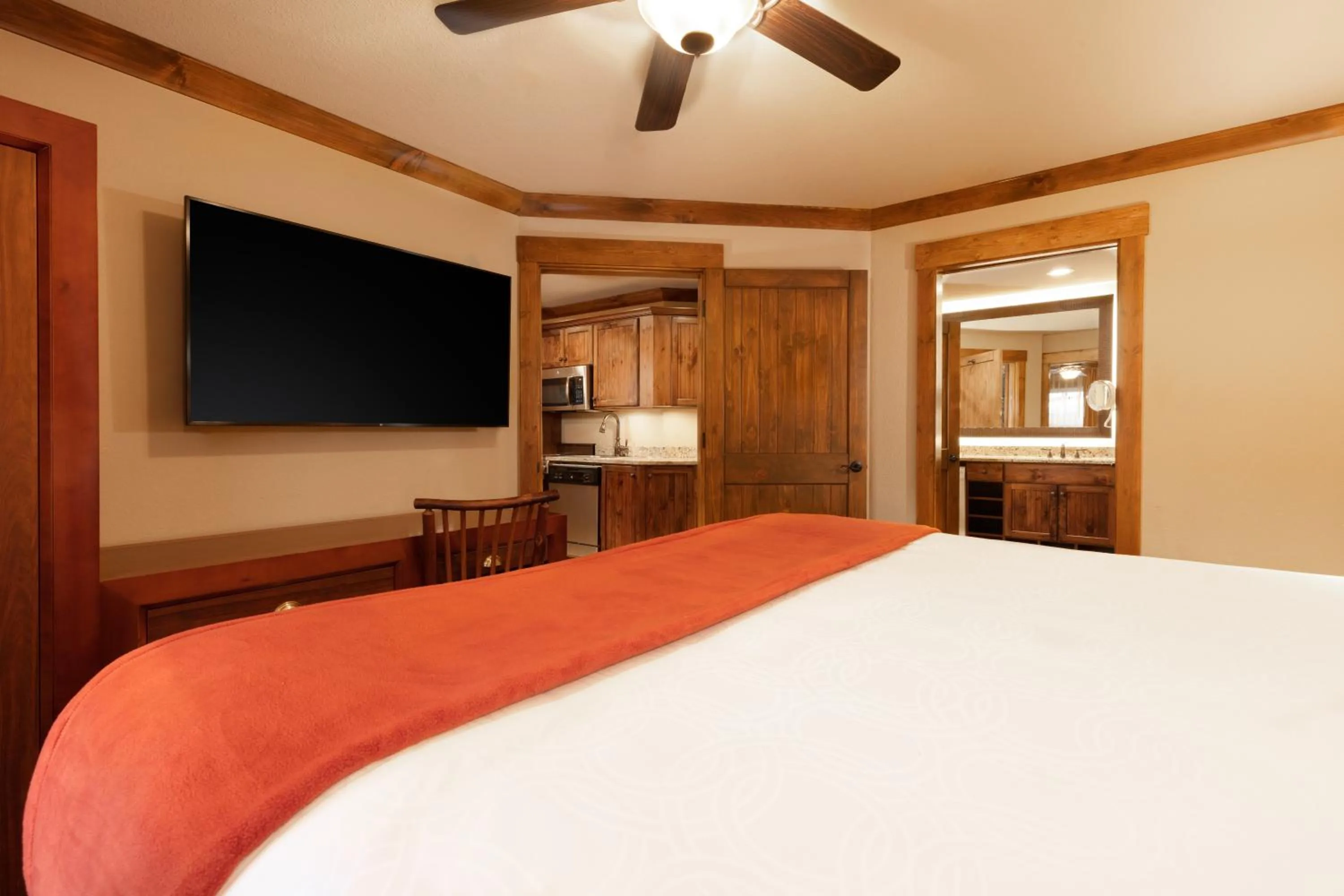Bed in Westgate Smoky Mountain Resort & Spa