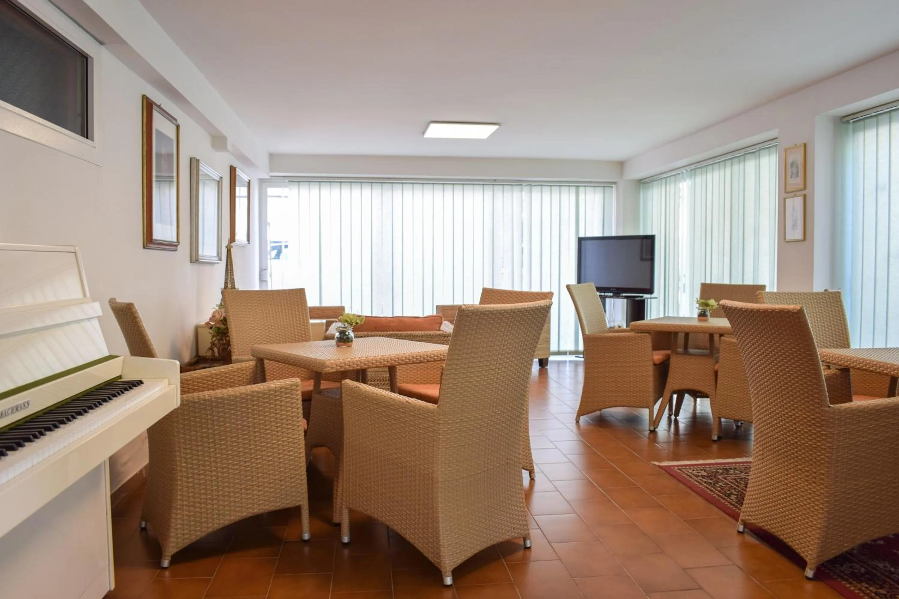 Hotel Ville De Paris