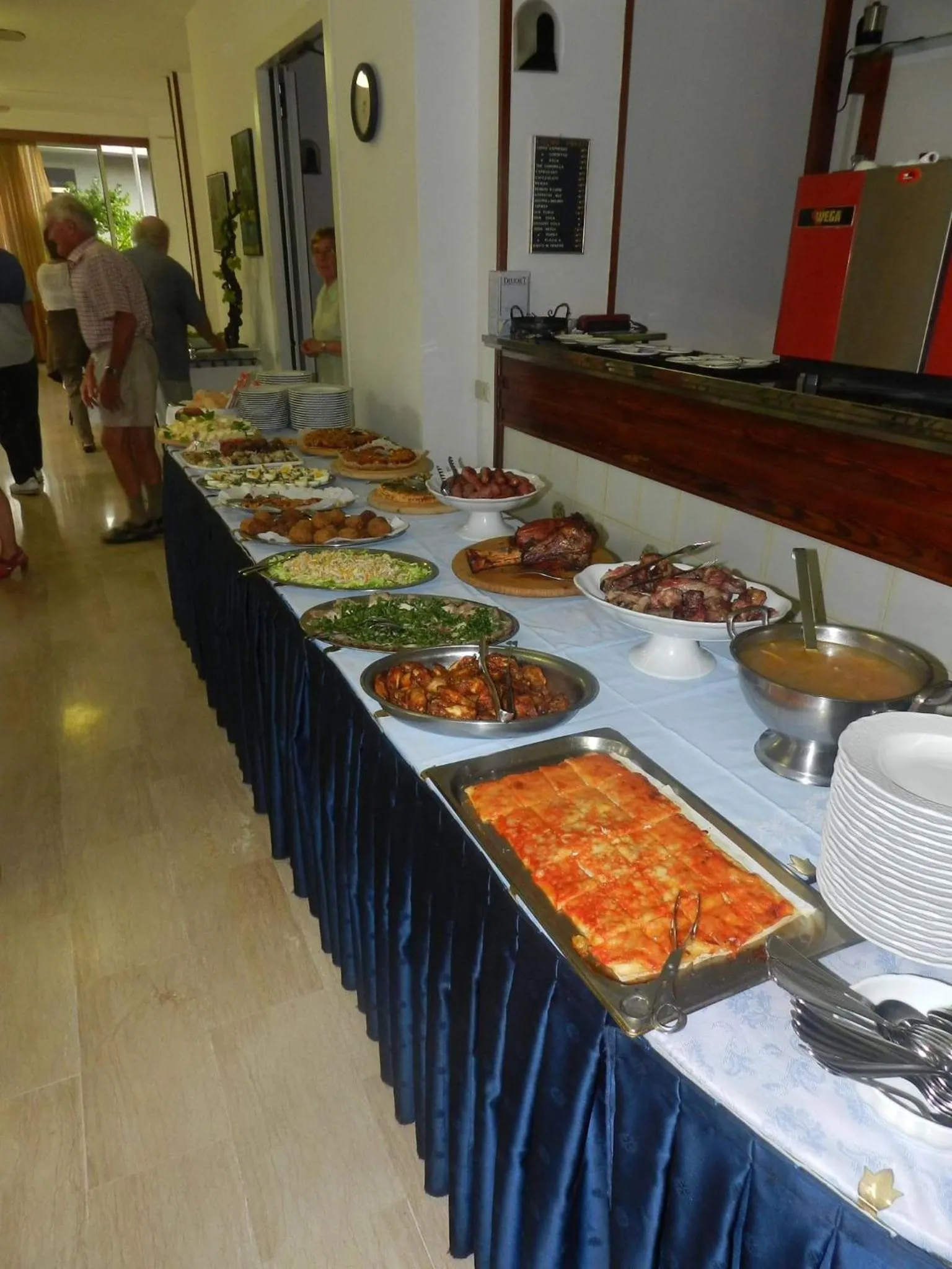 Property building in Hotel Ville De Paris