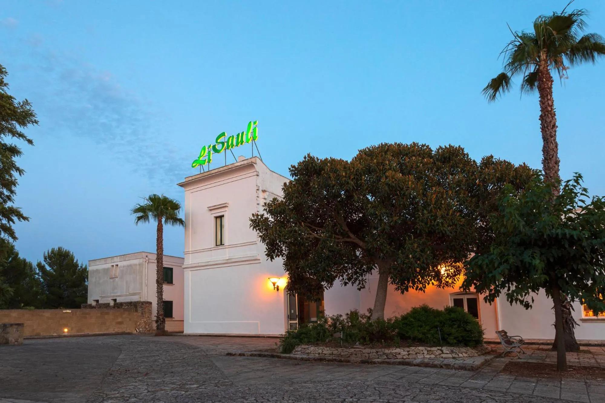 Facade/entrance in Antica Masseria Li Sauli