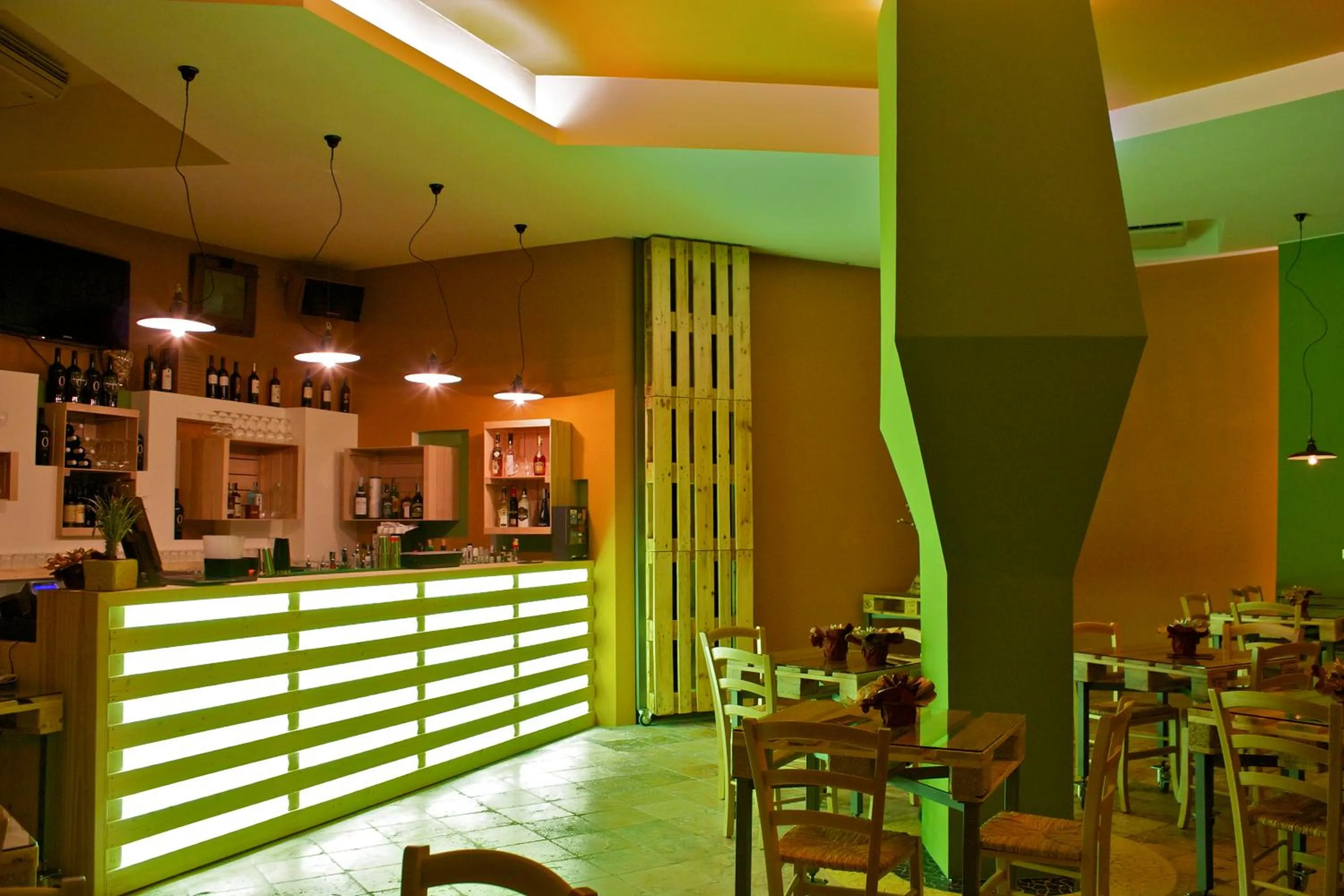 Restaurant/places to eat in Antica Masseria Li Sauli