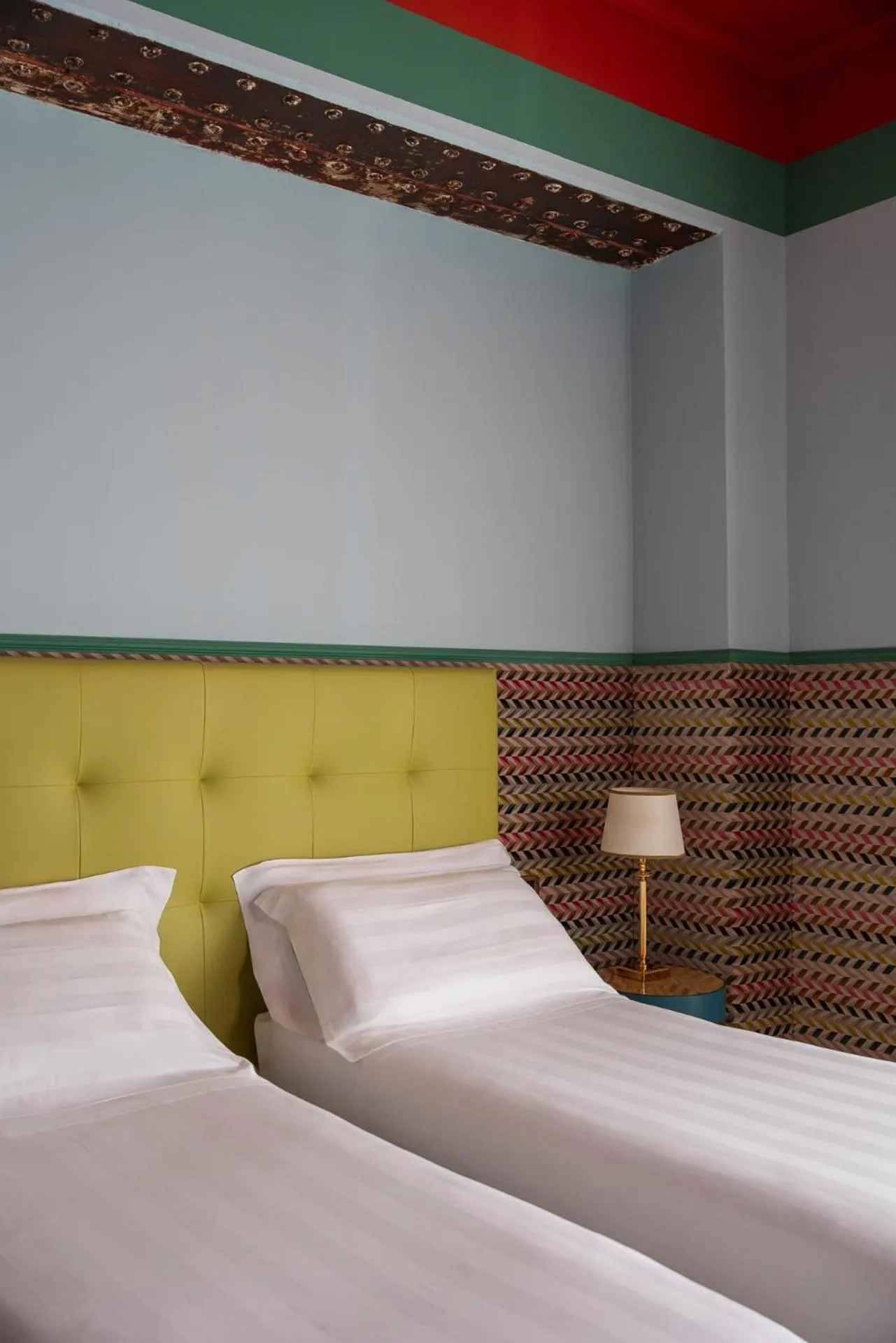 Bed in Hotel Oceania