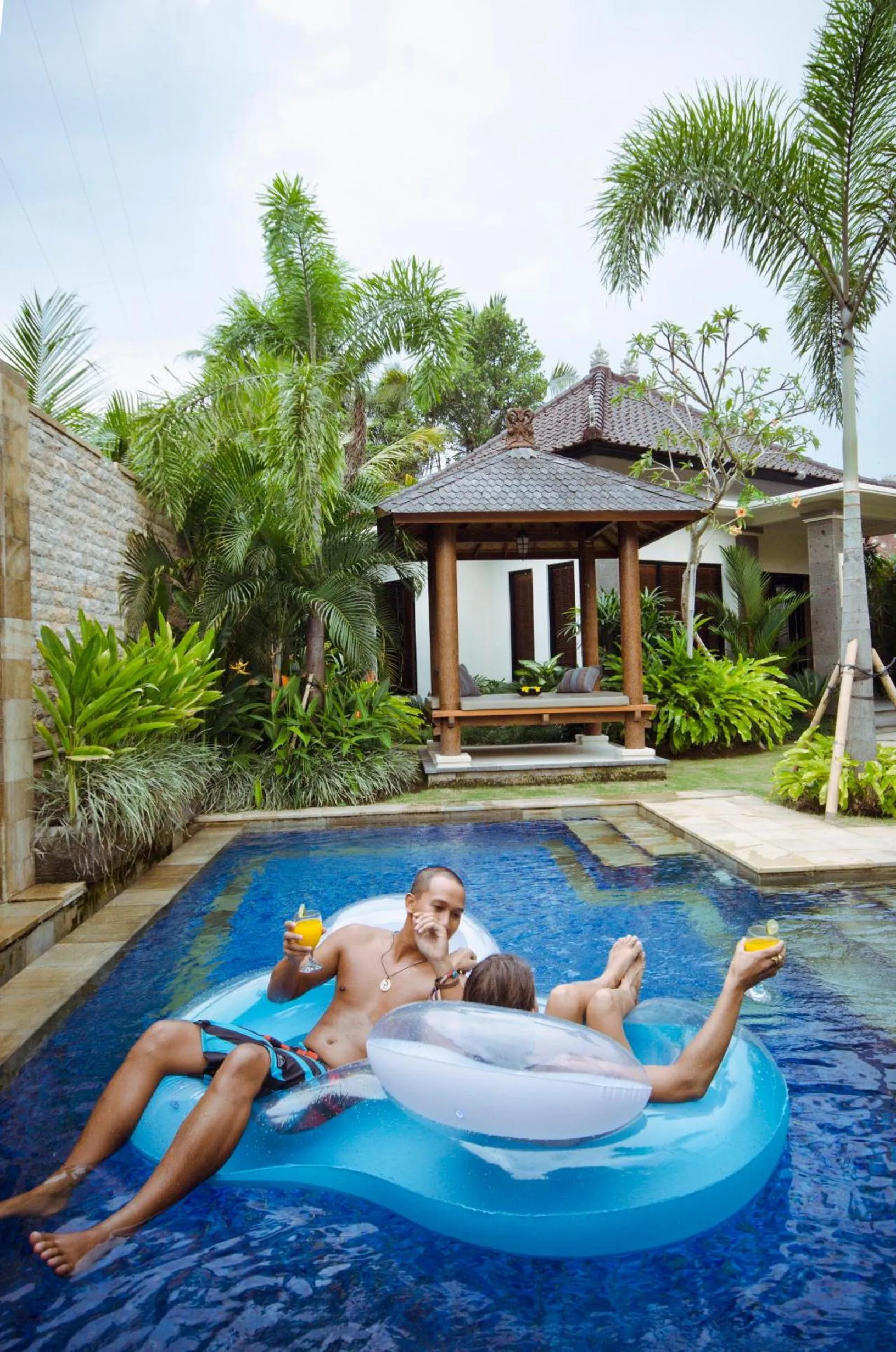 Swimming pool in Askara Villa