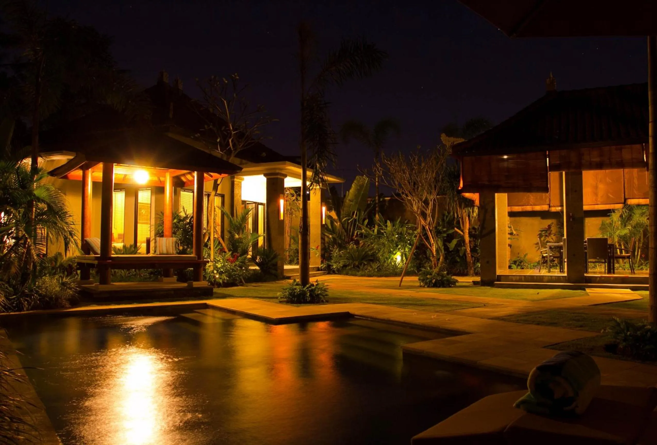 Facade/entrance in Askara Villa