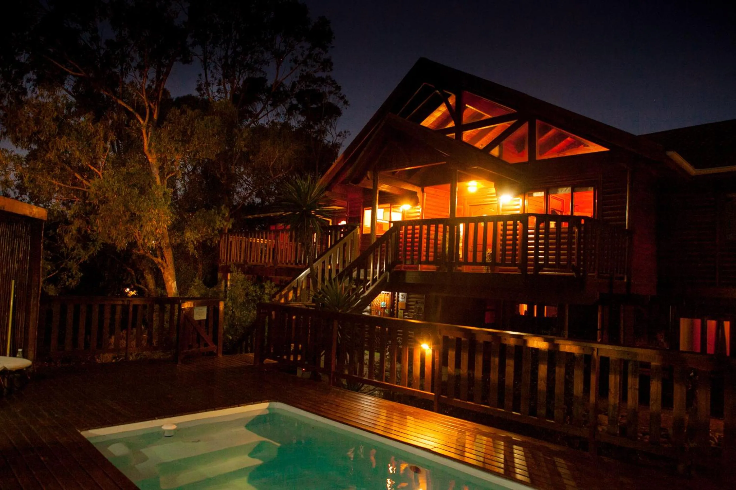 Night in Oyster Creek Lodge