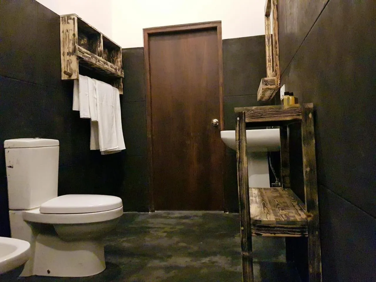 Shower in il Frangipane