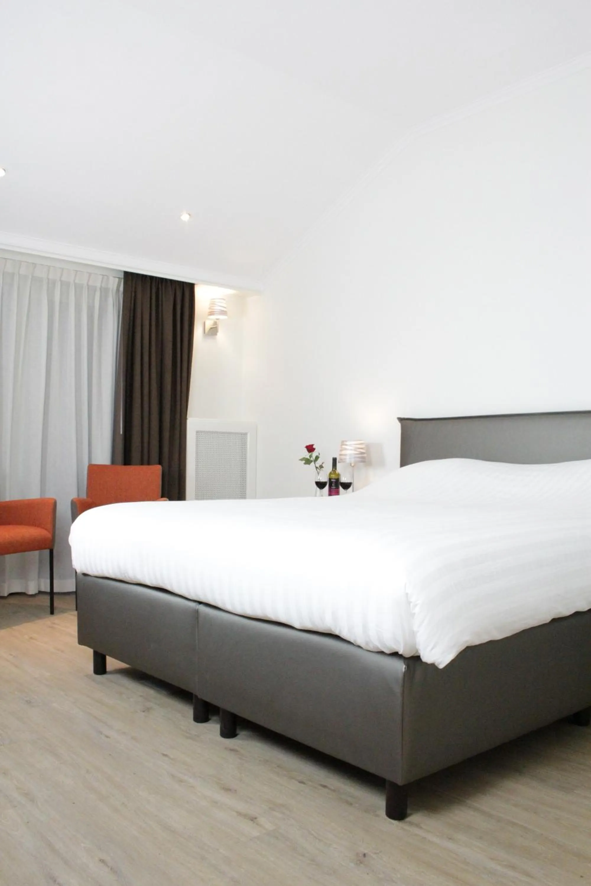 Budget Double Room in Hotel Duinrand Drunen