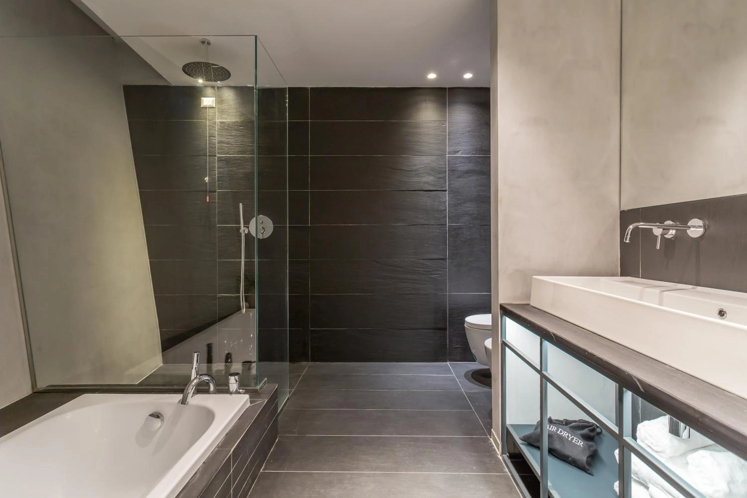 Bathroom in Fauno Urban Resort