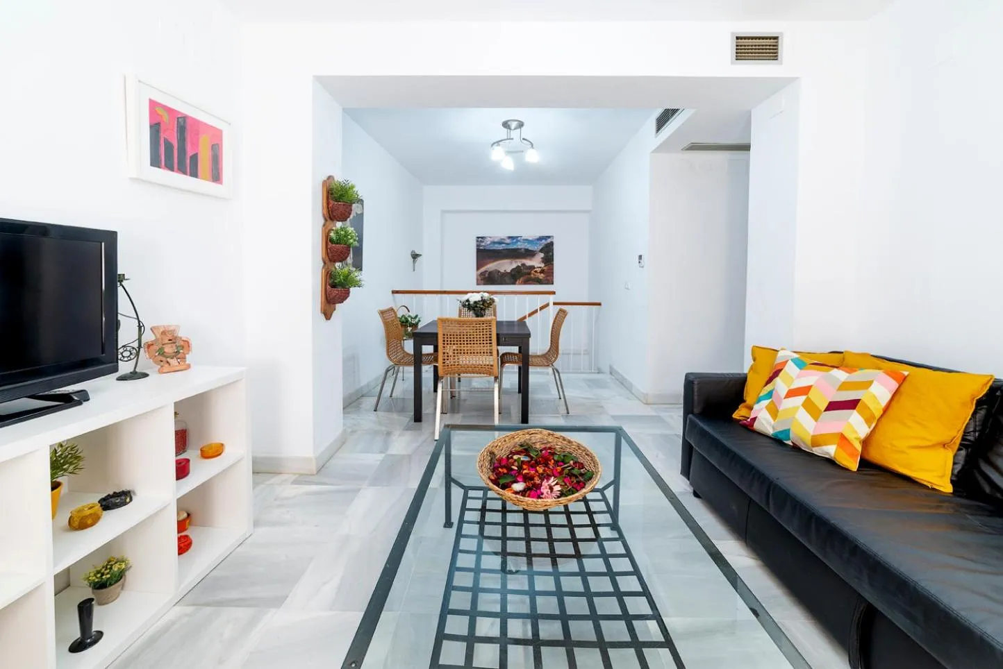 Living room in Alohamundi Almansa