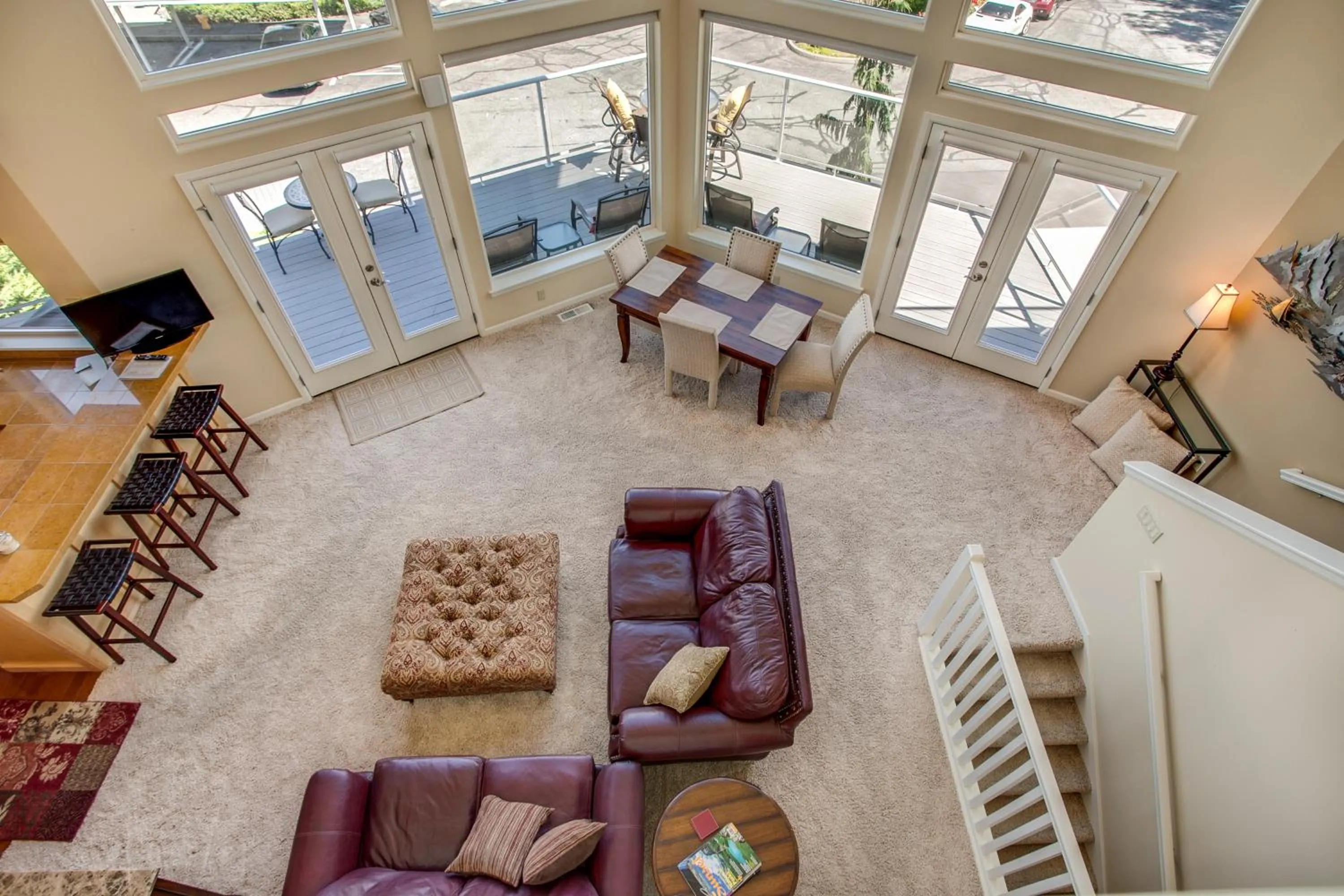 Living room in Chelan Resort Waterfront Townhouse
