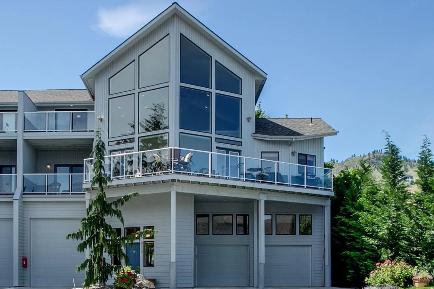 Chelan Resort Waterfront Townhouse