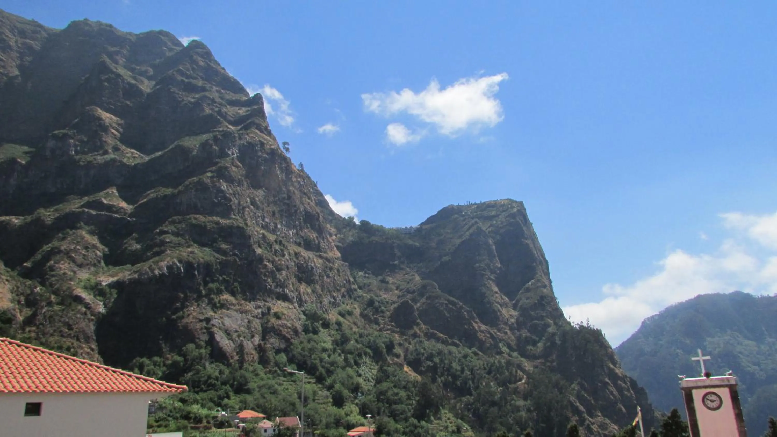 Property building in Valley of Nuns Holiday Apartments