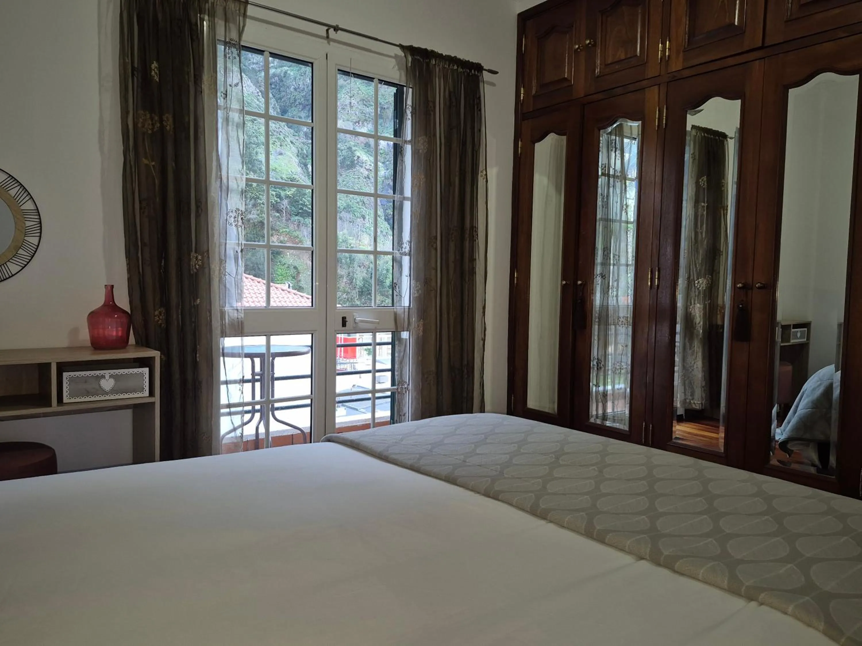 Bed in Valley of Nuns Holiday Apartments