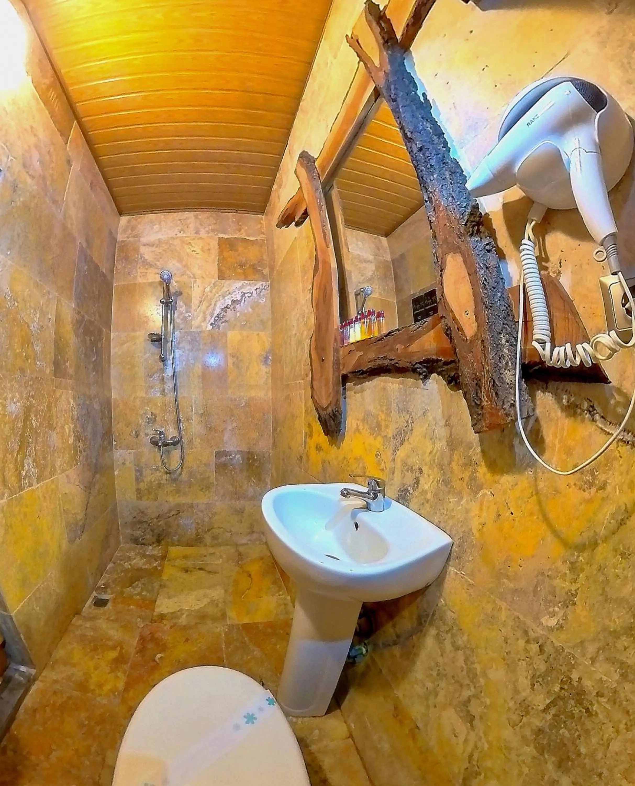 Bathroom in Larissa Cave Hotel