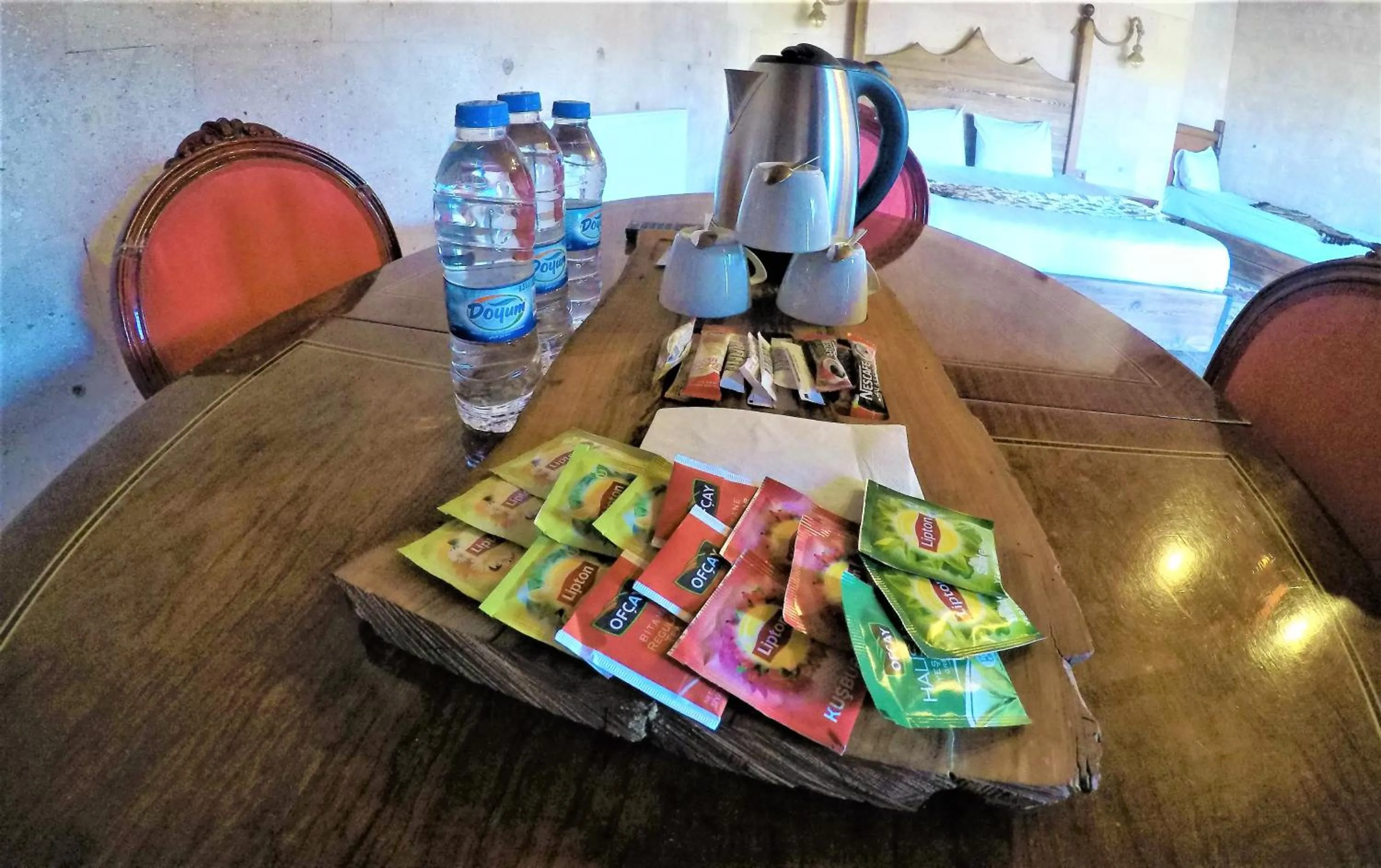 Food and drinks in Larissa Cave Hotel