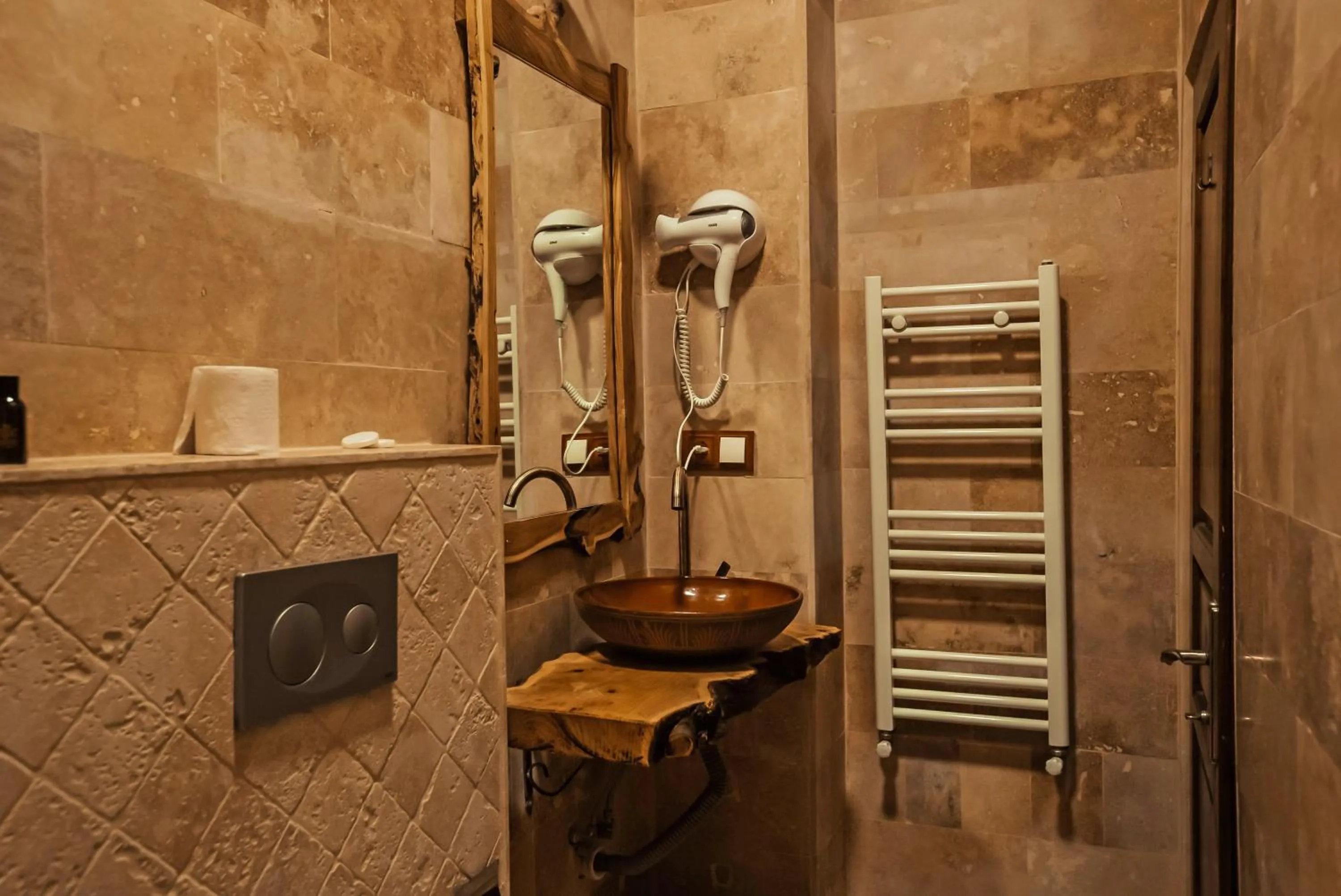 Bathroom in Larissa Cave Hotel