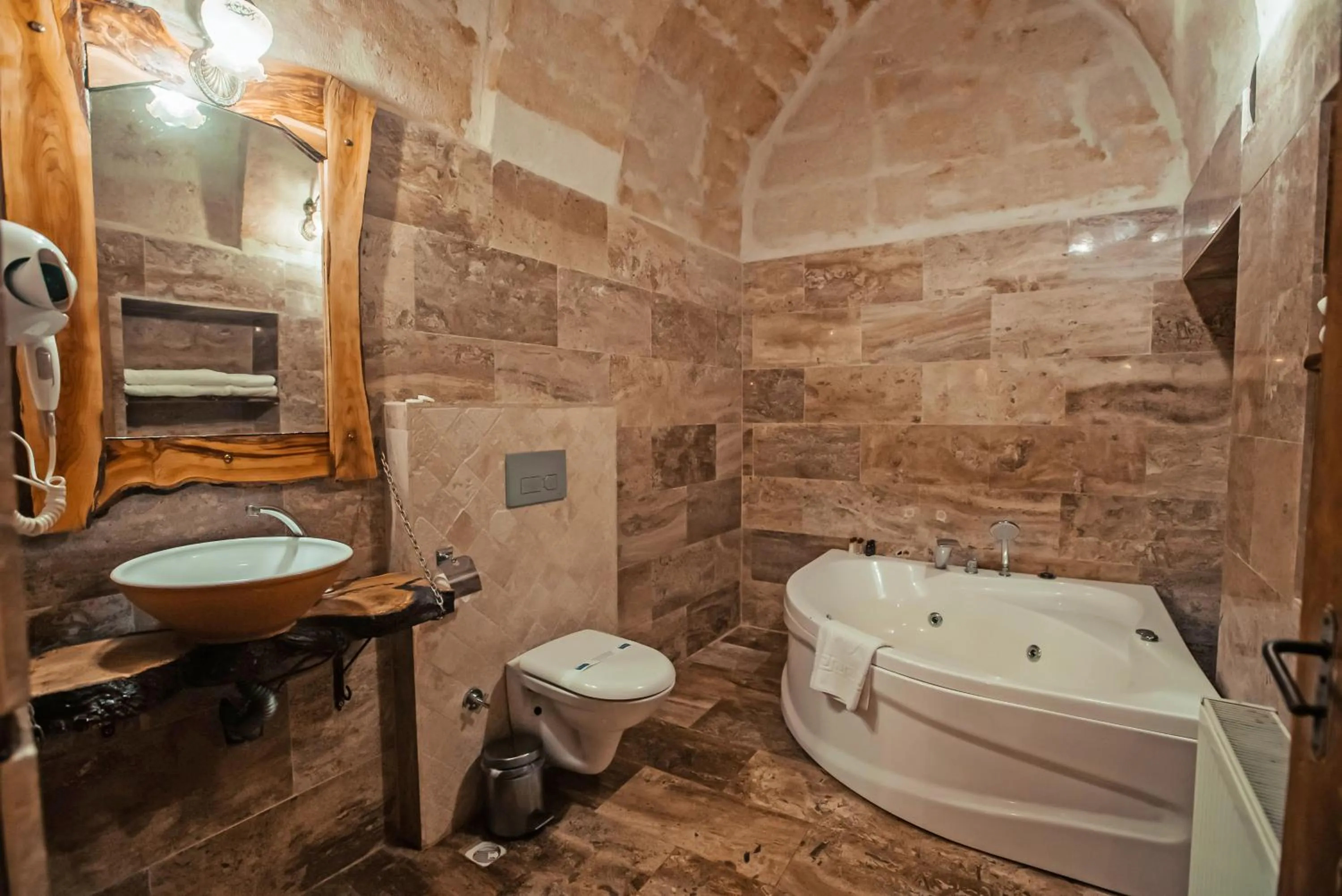 Bathroom in Larissa Cave Hotel