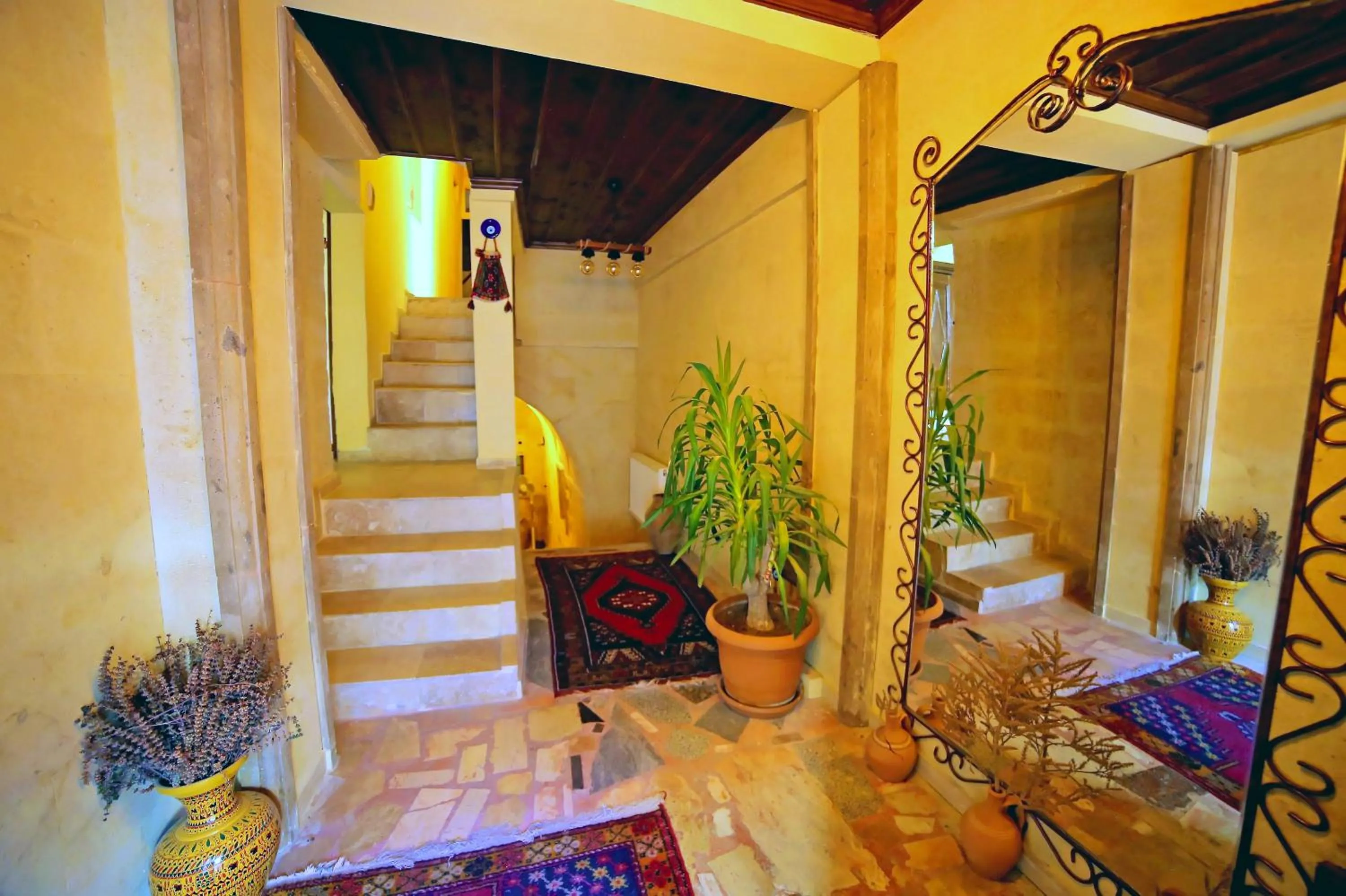 Facade/entrance in Larissa Cave Hotel