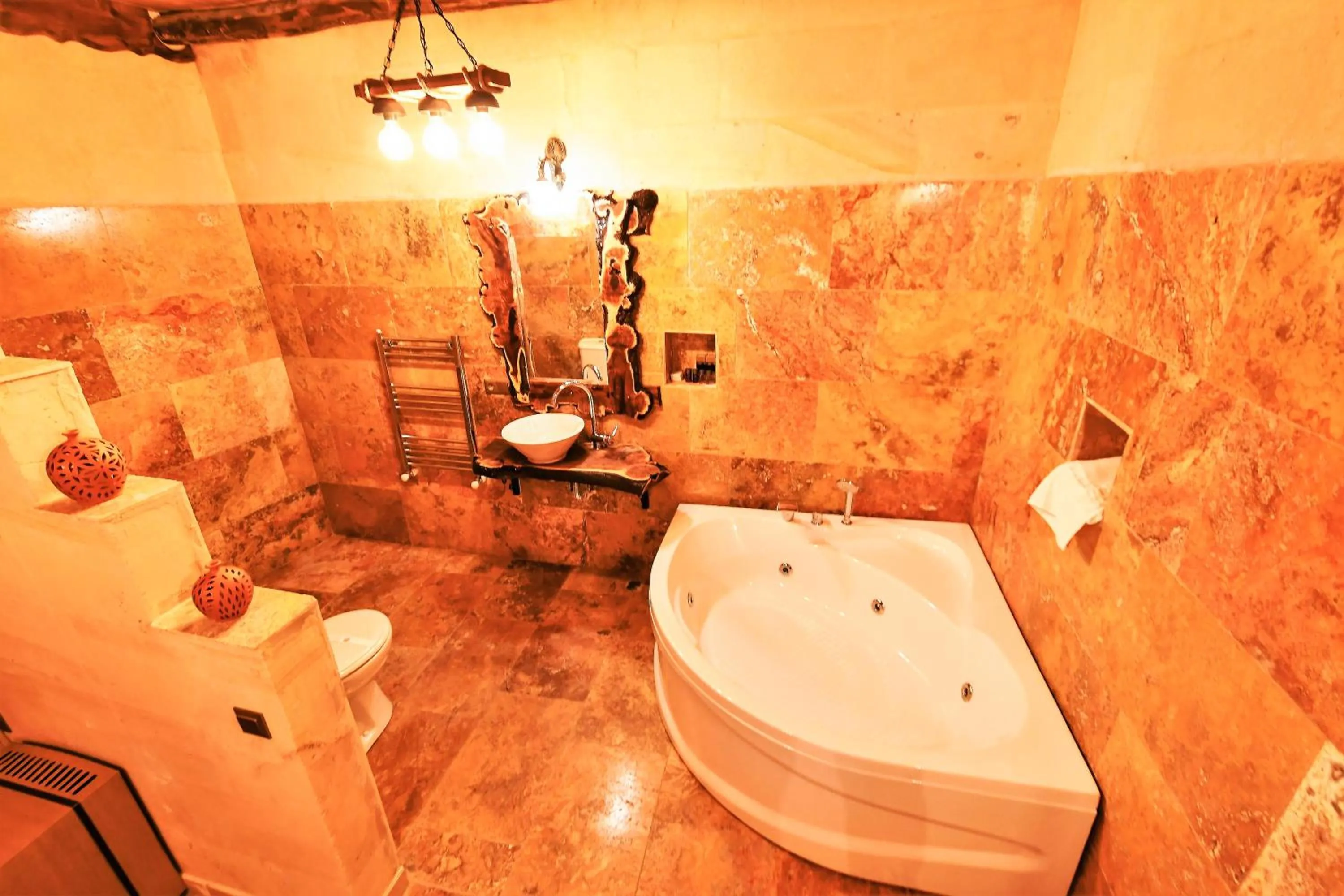 Hot Tub in Larissa Cave Hotel