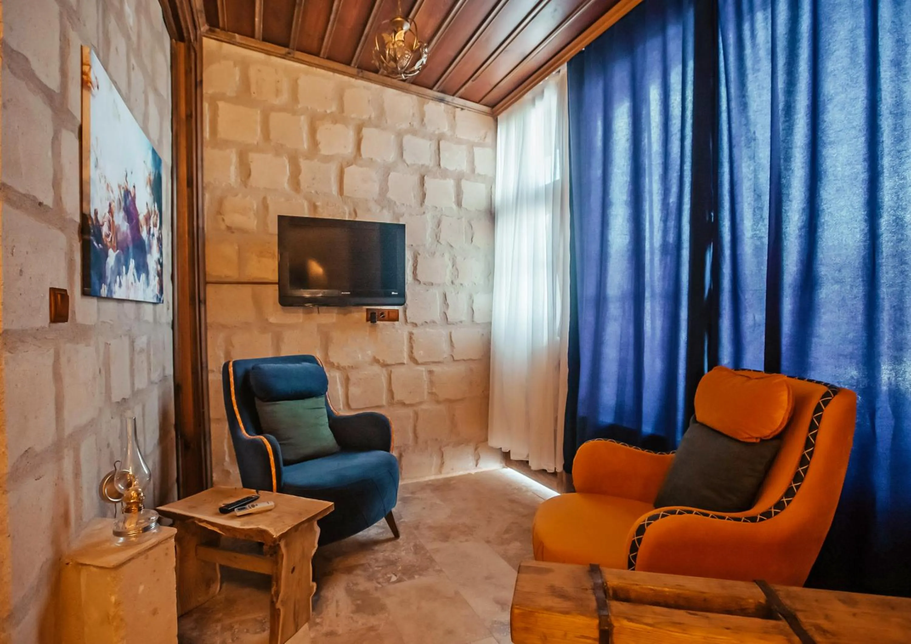 Massage in Larissa Cave Hotel