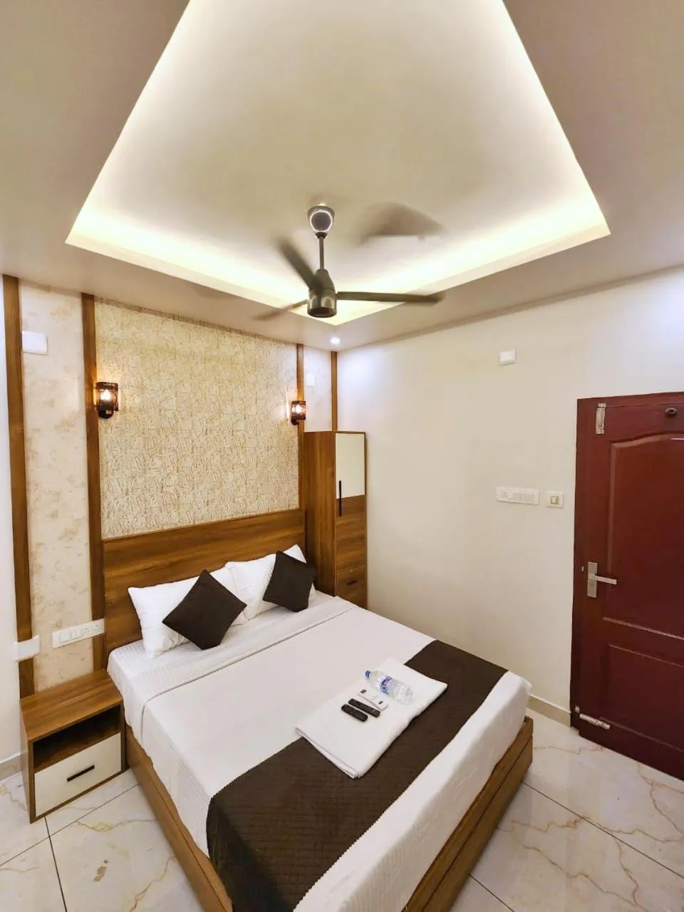 Bed in Apsara Residency