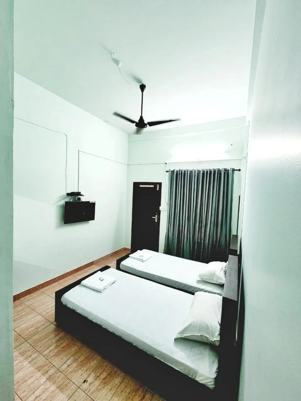 Bed in Apsara Residency