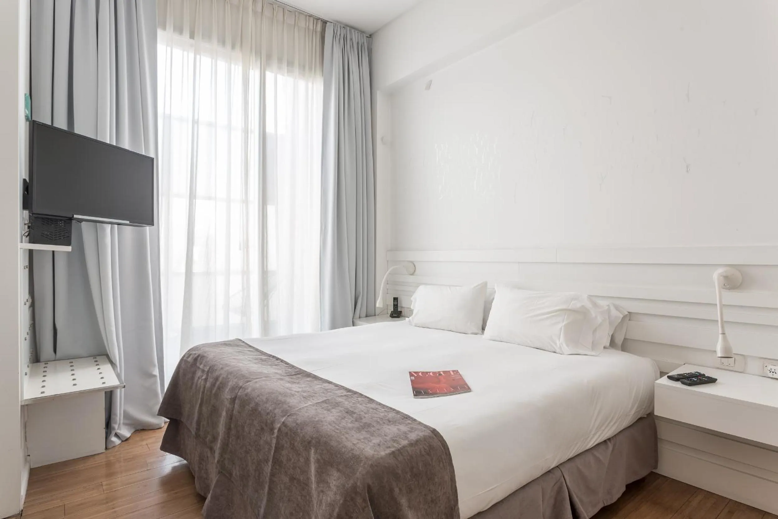 Photo of the whole room, Bed in Hotel BA Jardines Palermo