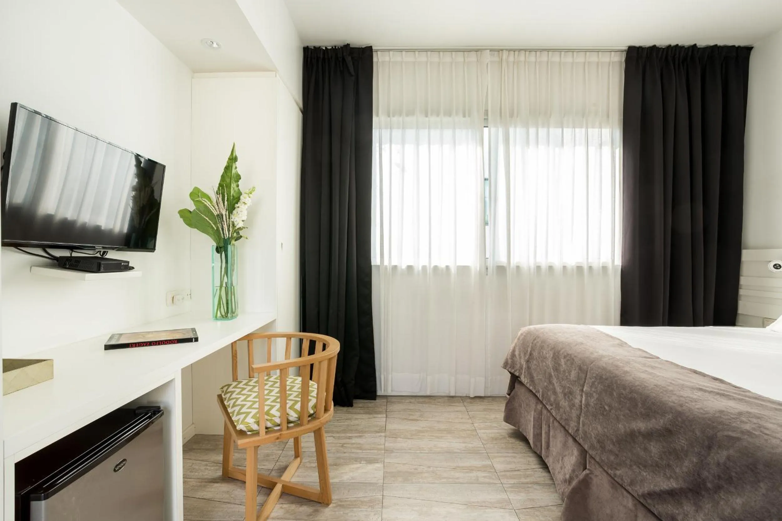 Photo of the whole room, Bed in Hotel BA Jardines Palermo