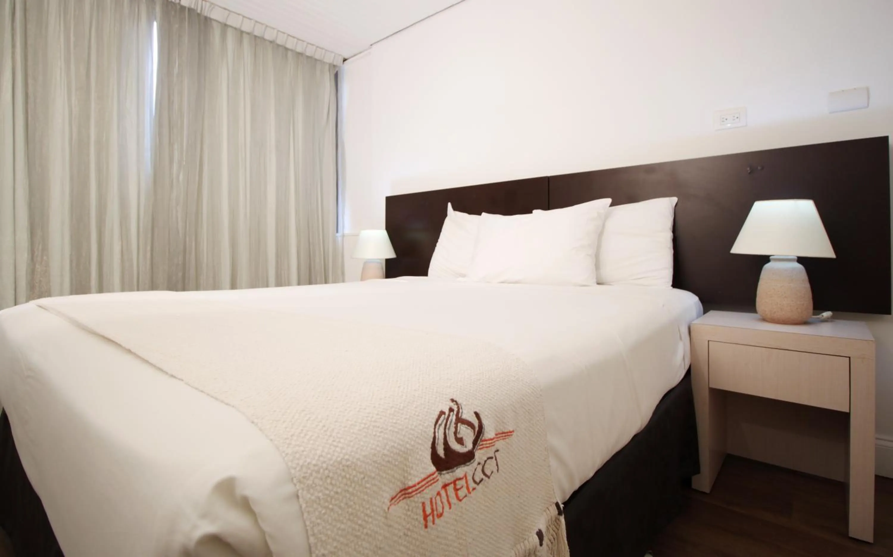 Bed in Hotel CCT Caracas